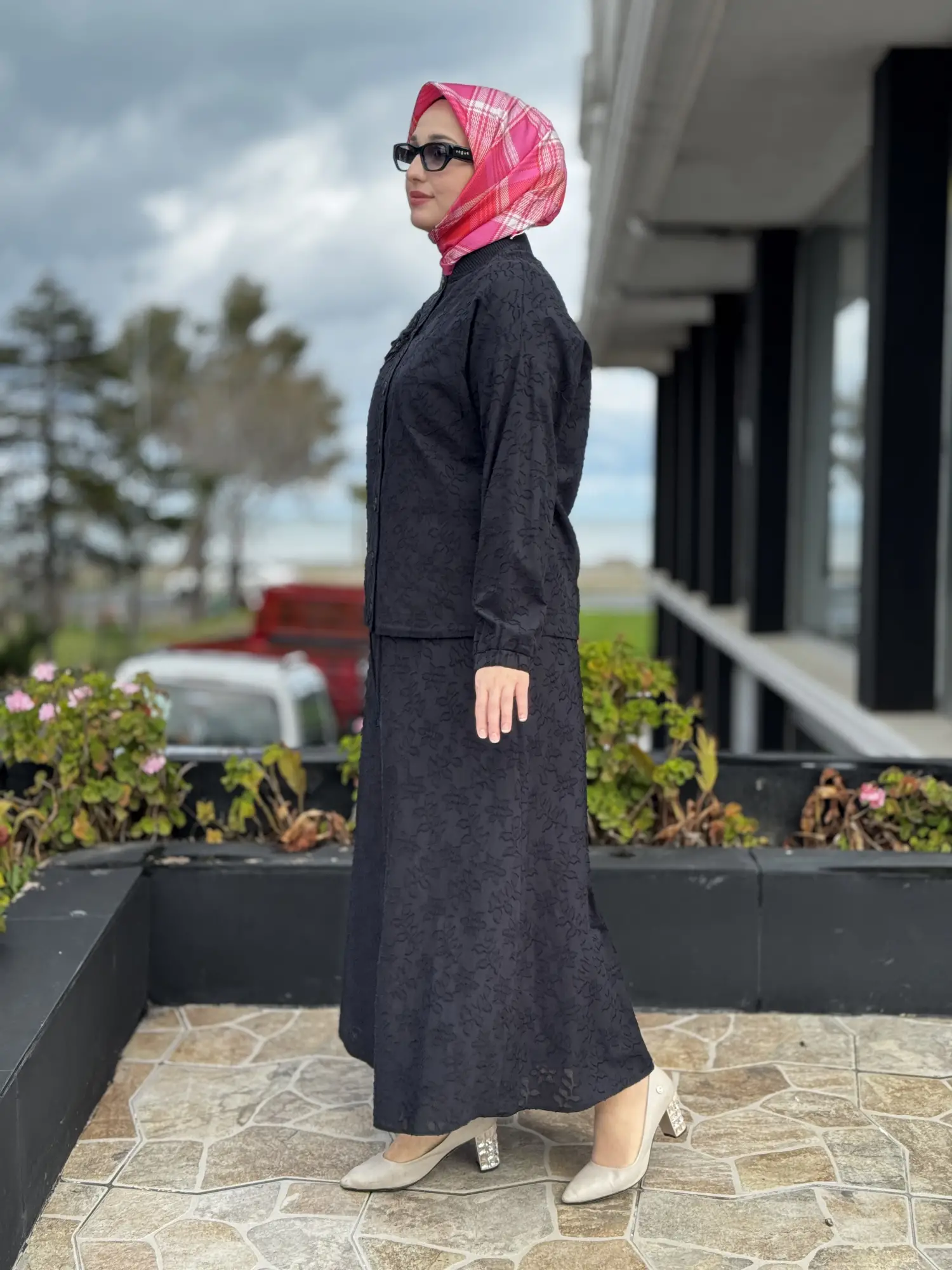 Kayra Kabartma Desenli Naturel Ceket Etek Takım KA16009