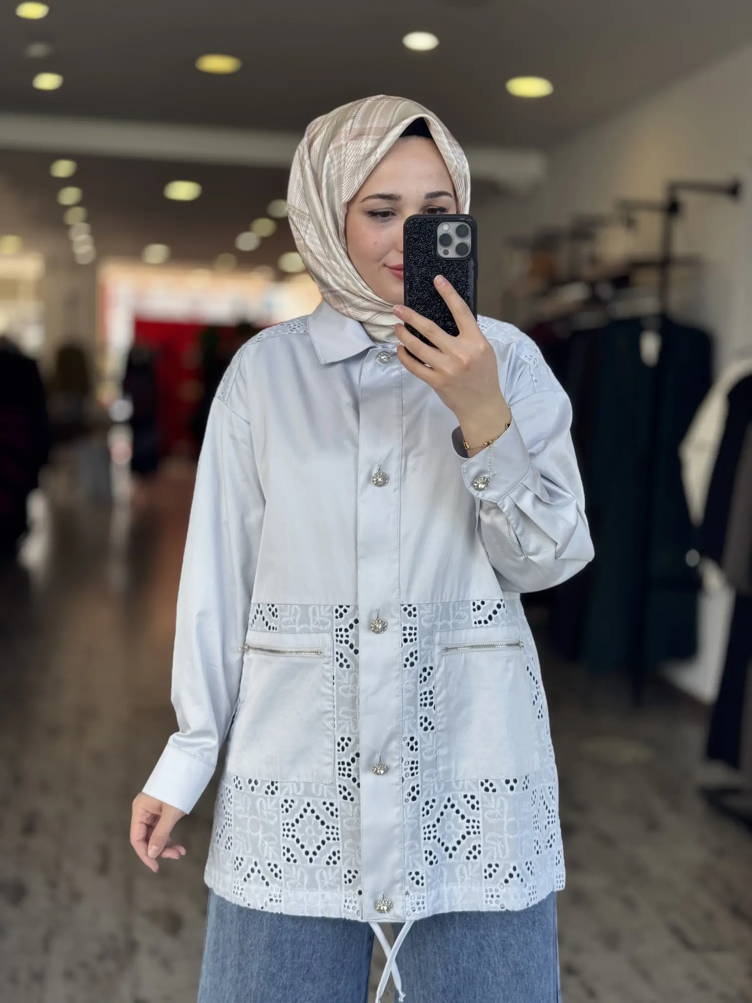 Kayra Dantel Detaylı Gömlek Yaka Düğmeli Ceket KA13043