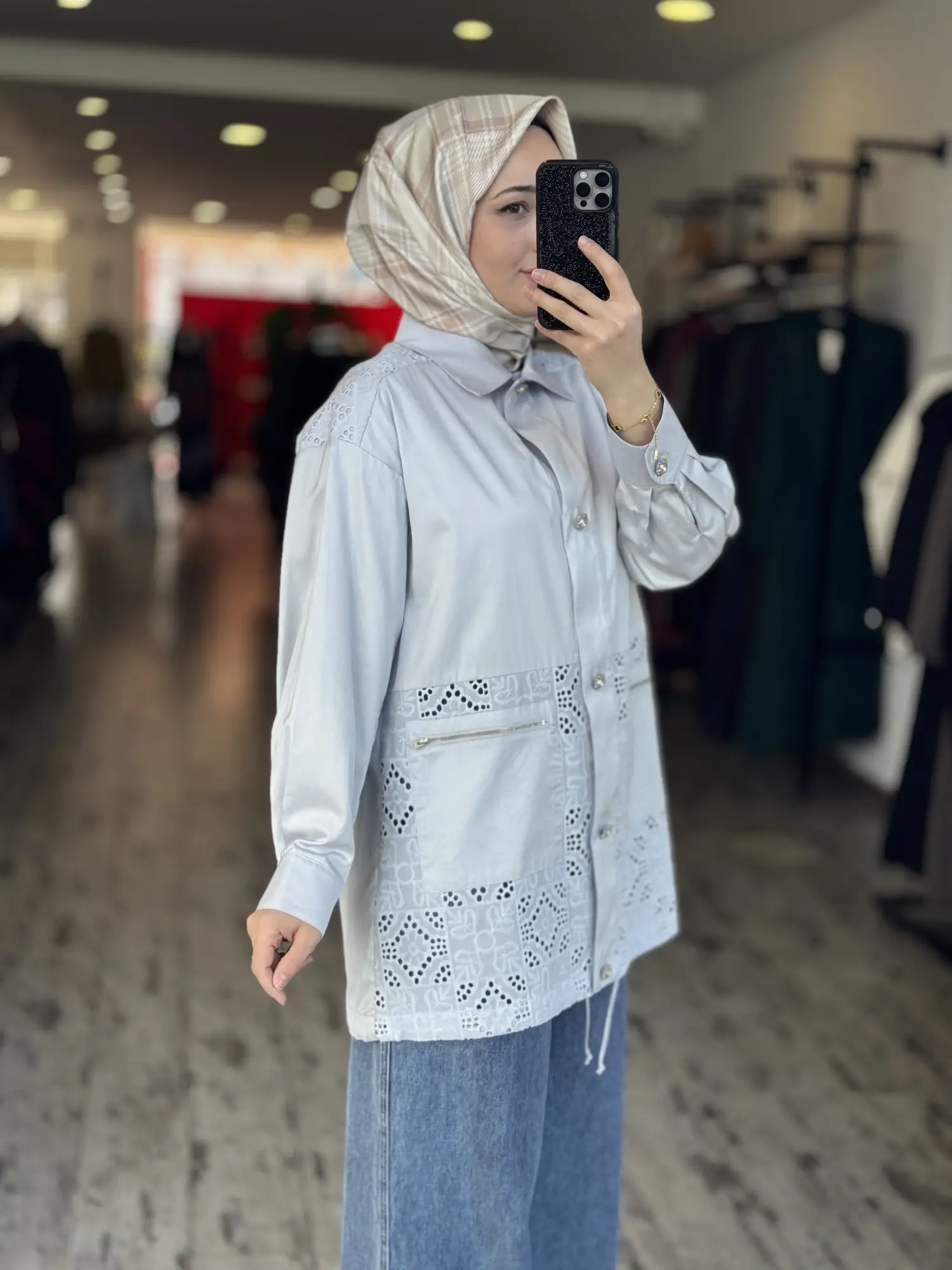 Kayra Dantel Detaylı Gömlek Yaka Düğmeli Ceket KA13043