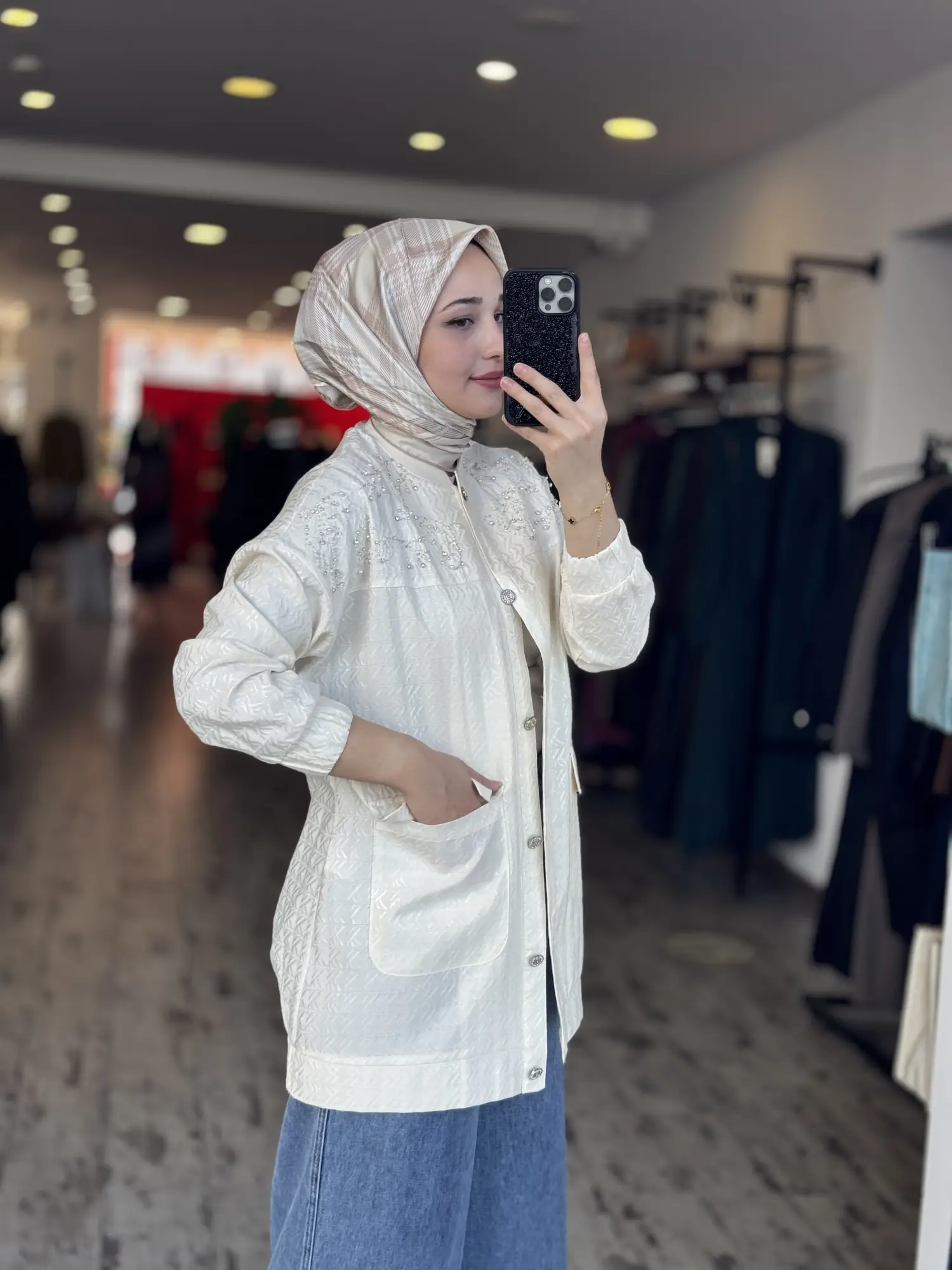 Kayra Taş Detaylı Jakarlı Düğmeli Şık Ceket KA13012