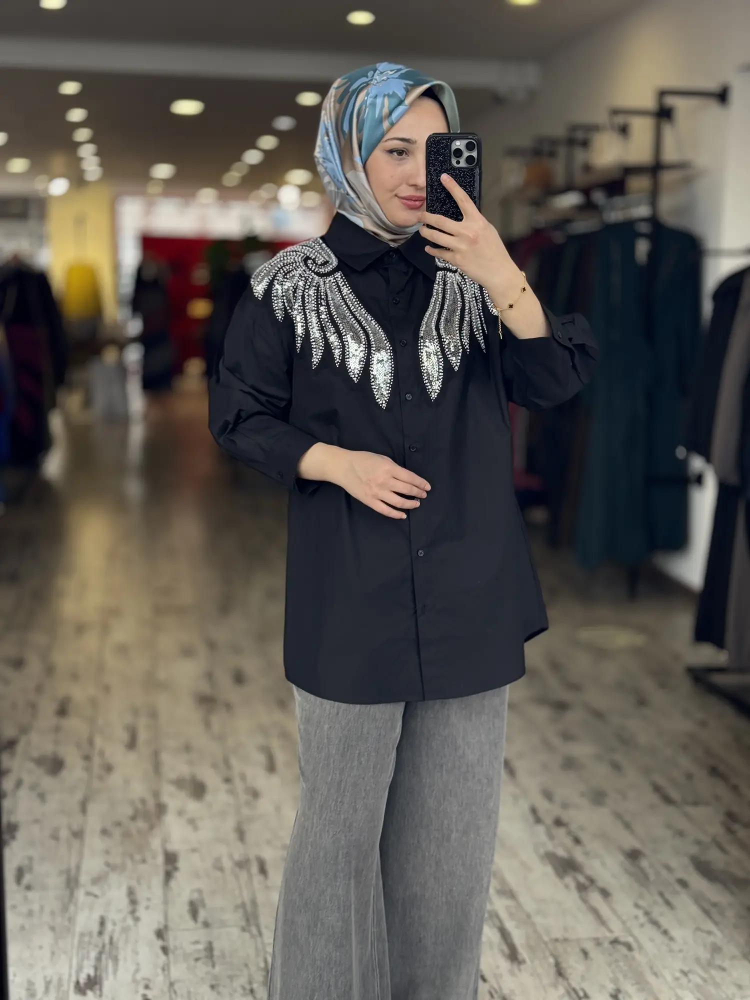 Kayra Boncuk ve Payet Detaylı Poplin Gömlek KA21046