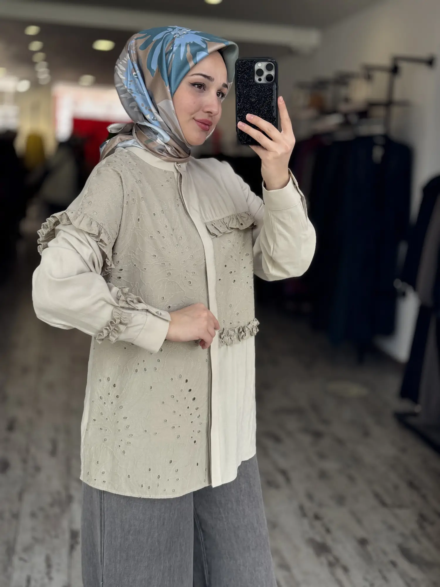 Kayra Brod ve Fırfır Detaylı Gömlek KA11041
