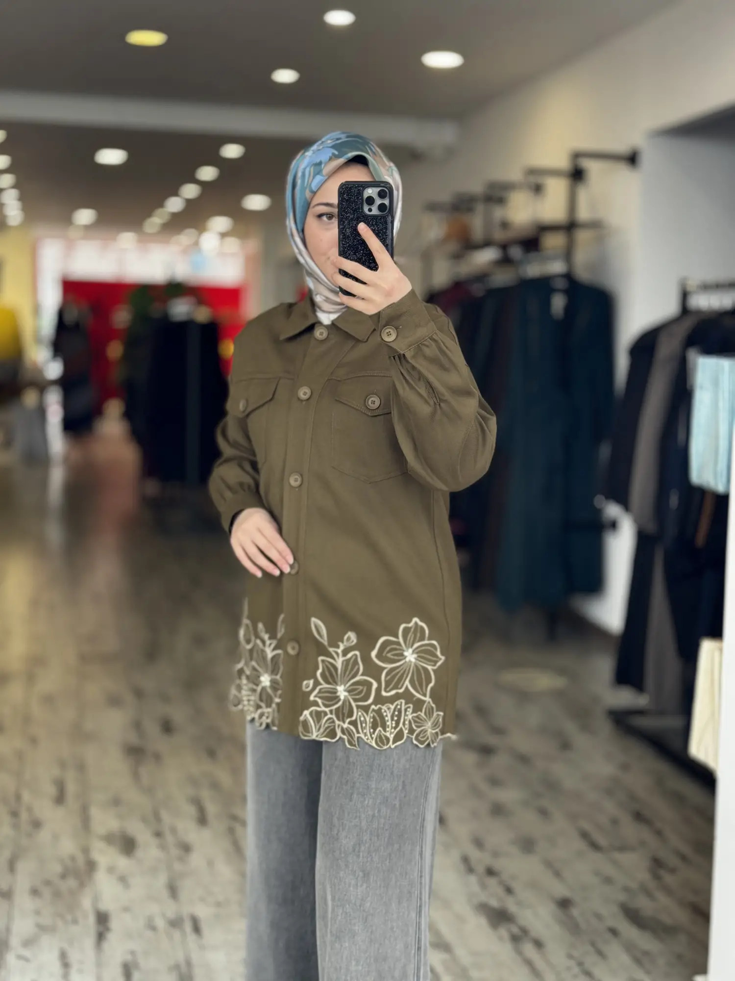 Kayra Etek Ucu Nakış ve Çiçek Detaylı Ceket KA73019