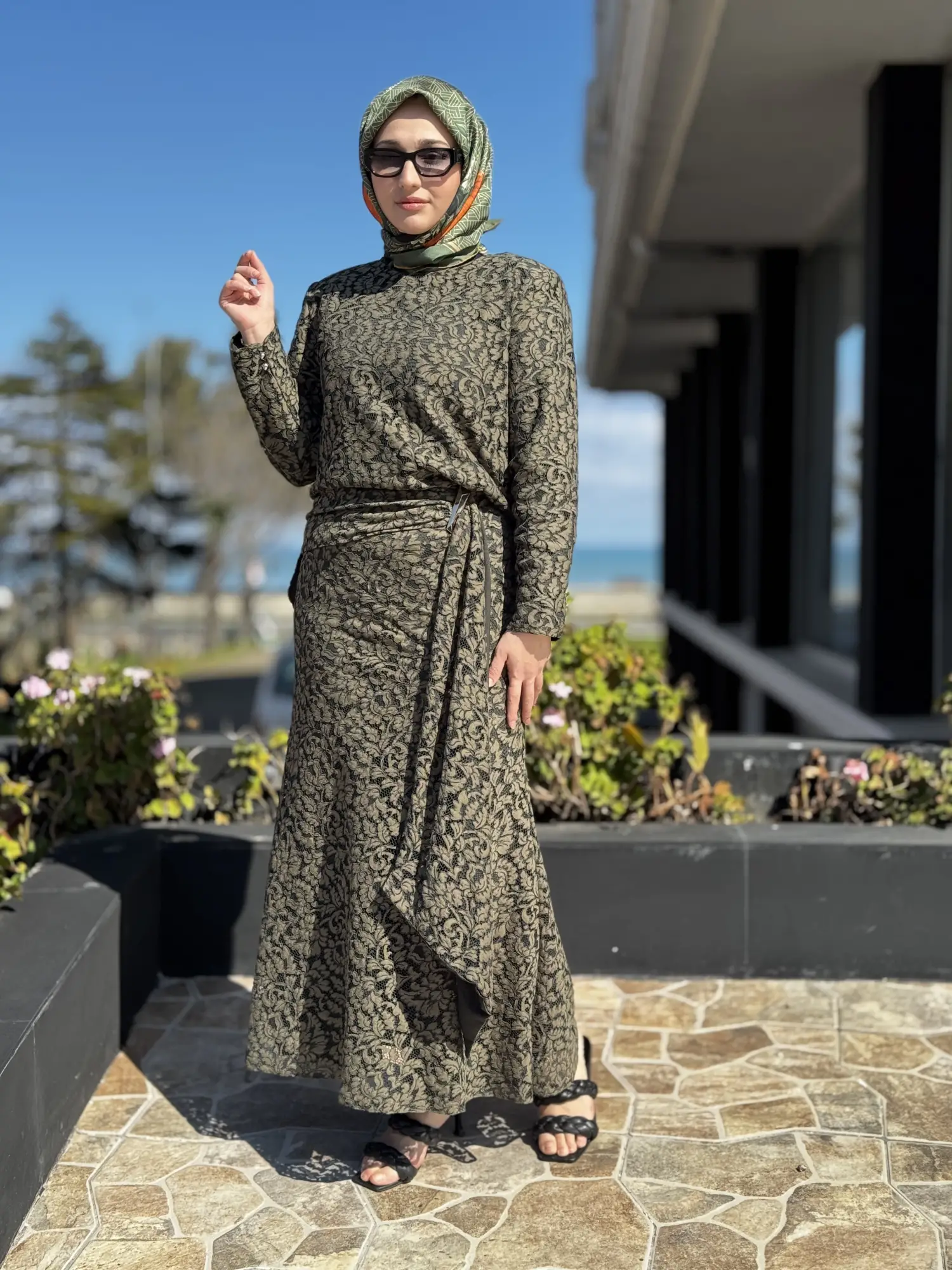 Vuu Aller Parçalı Dantelli Etek Bluz Takım