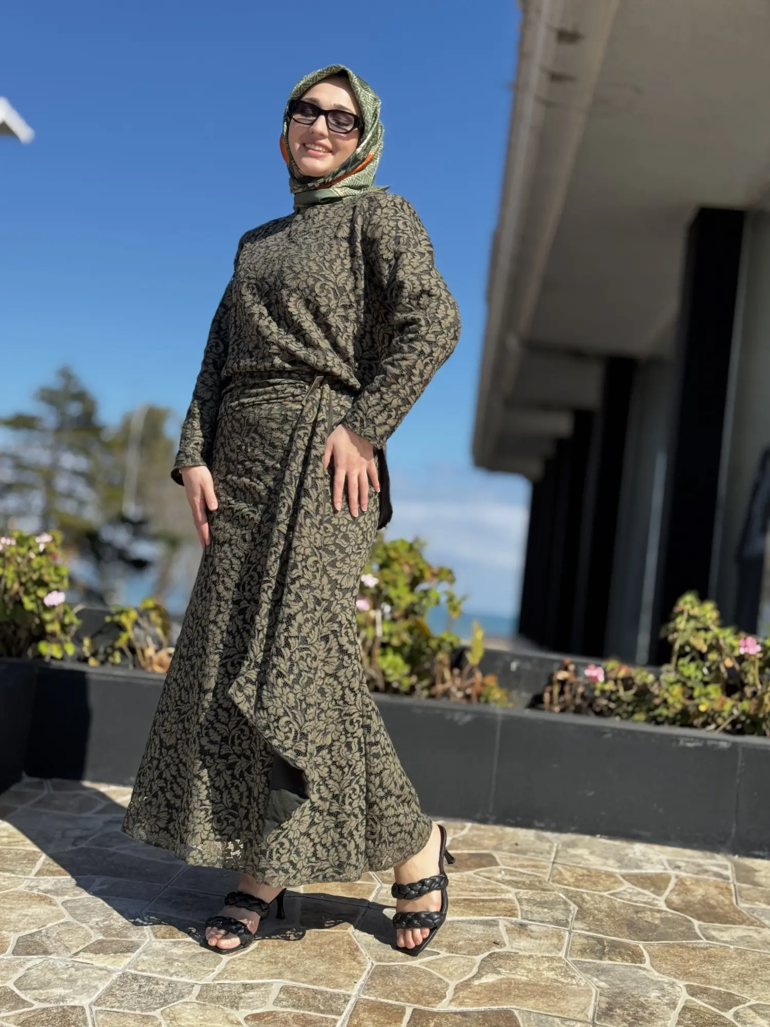 Vuu Aller Parçalı Dantelli Etek Bluz Takım