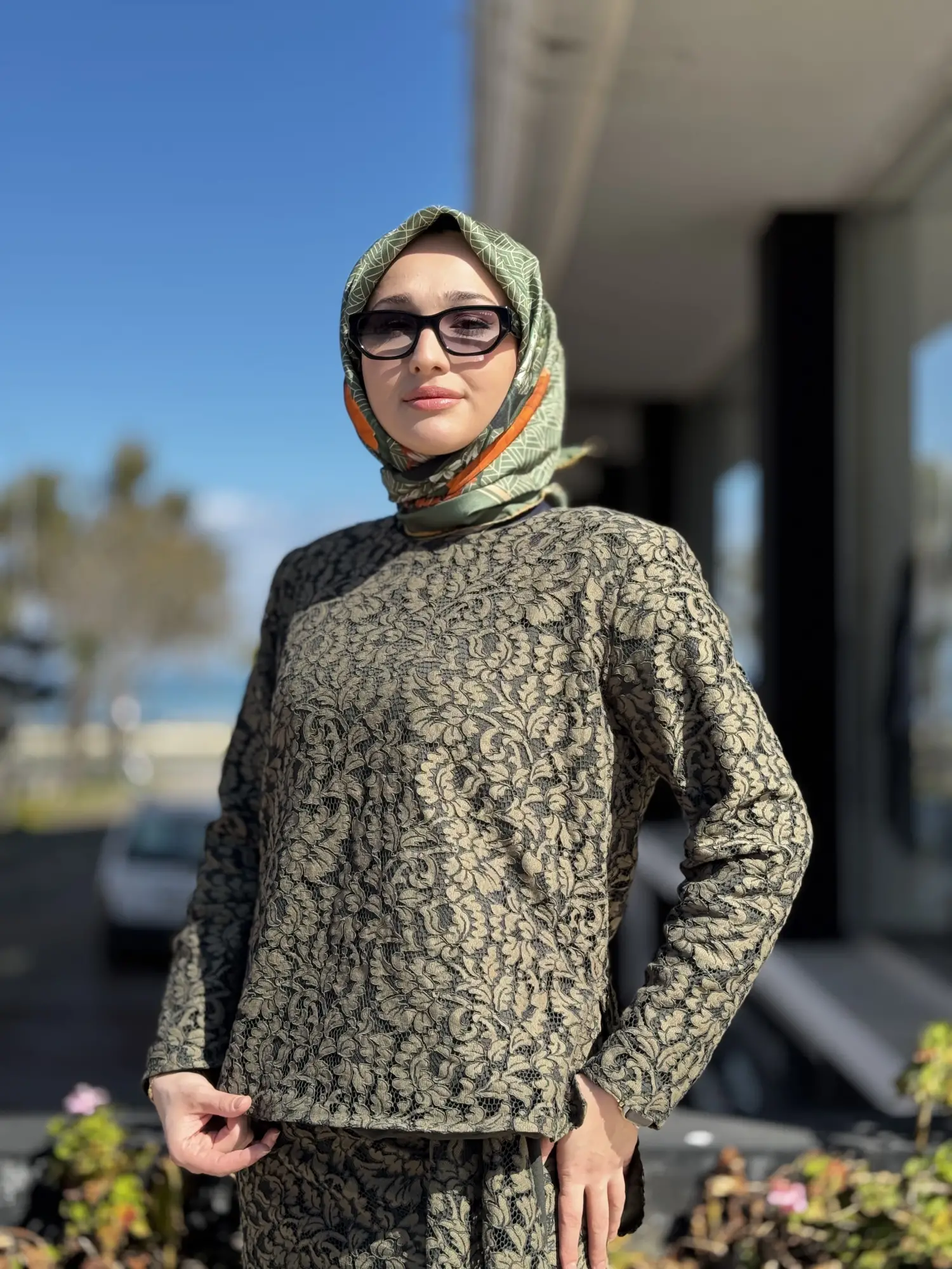 Vuu Aller Parçalı Dantelli Etek Bluz Takım