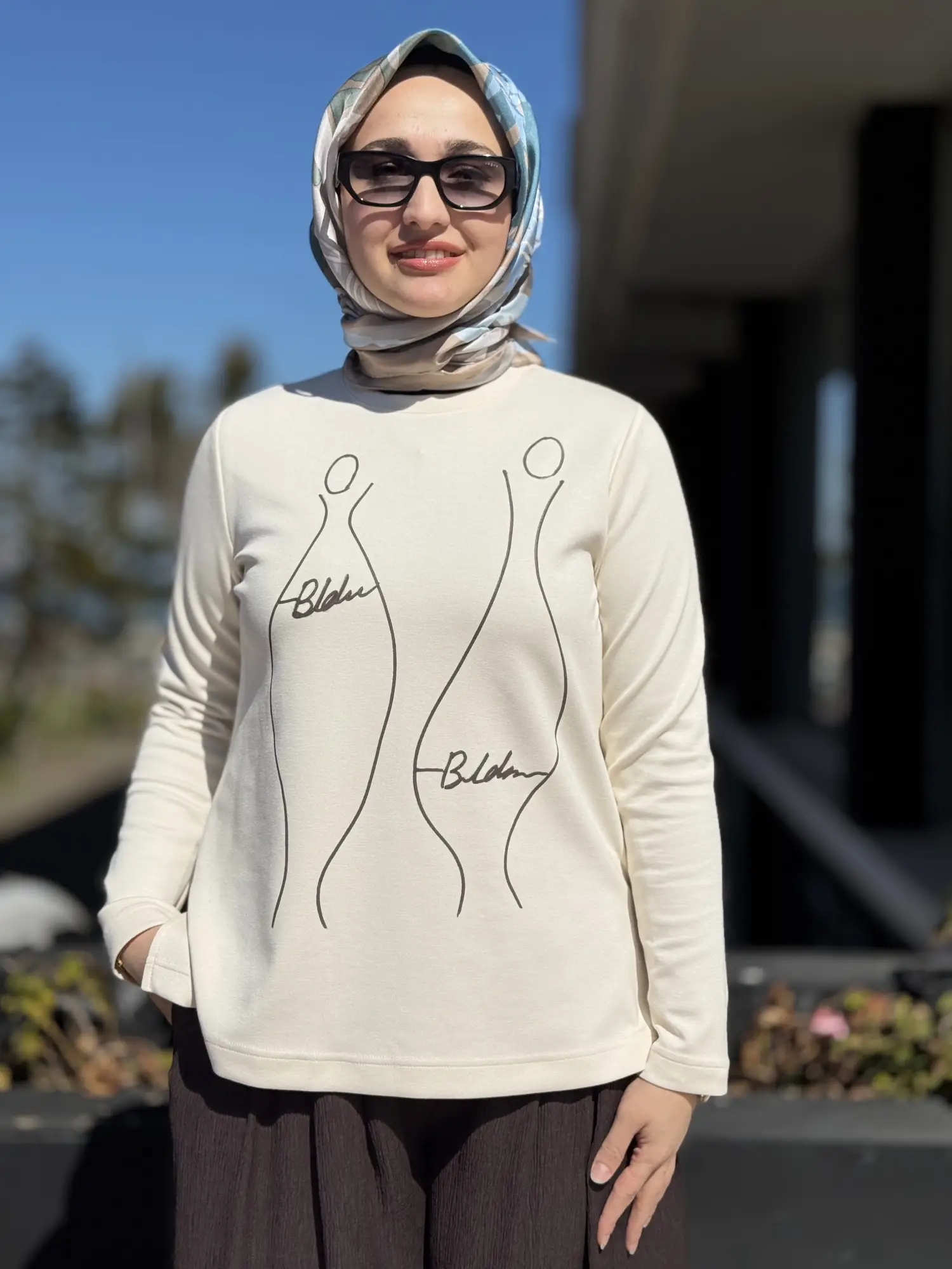 Almarwah Minimal Baskılı Uzun Kollu Sweat 102252