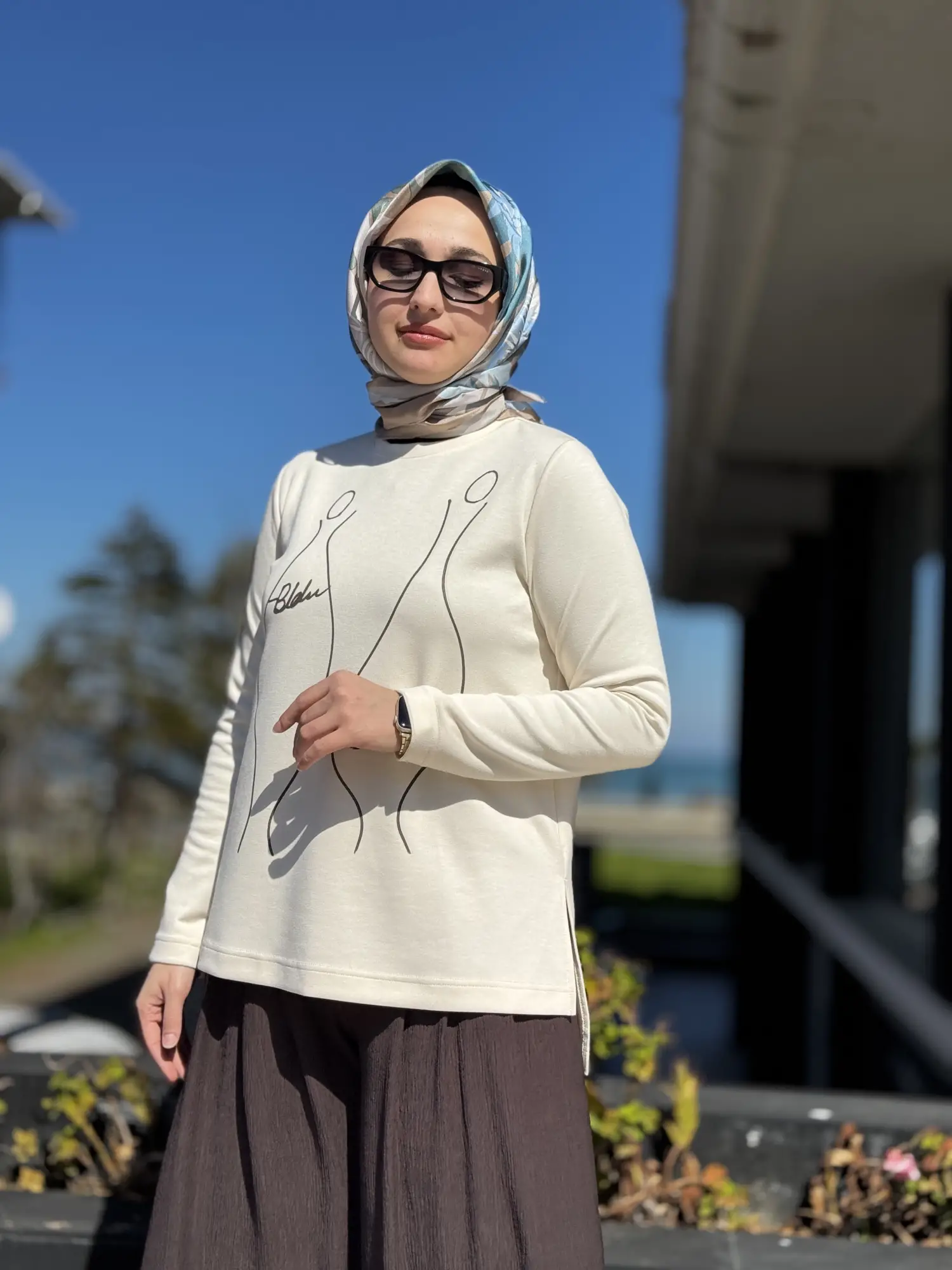 Almarwah Minimal Baskılı Uzun Kollu Sweat 102252