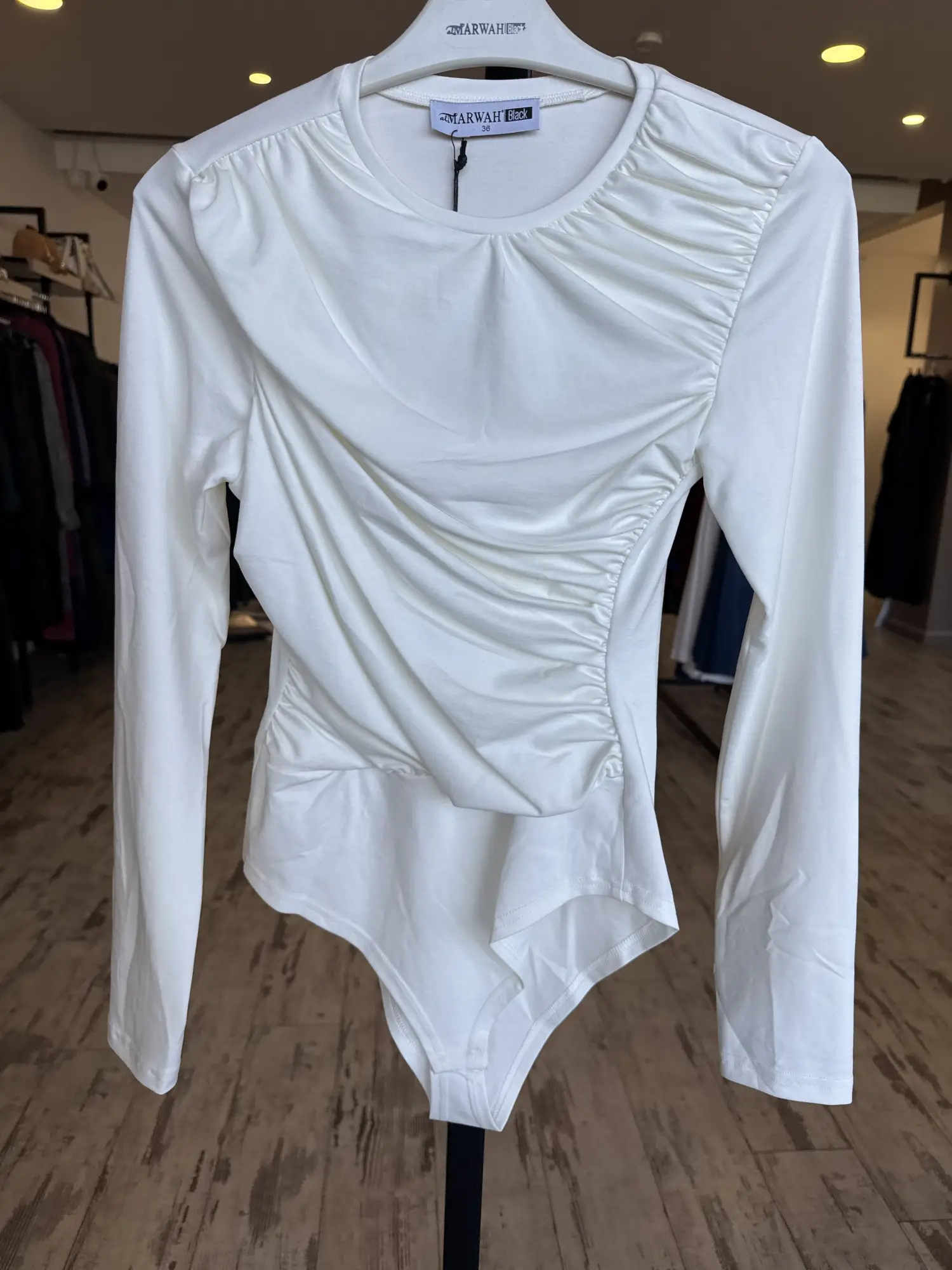 Almarwah Önü Drapeli Çıtçıtlı İç Bluz 102249