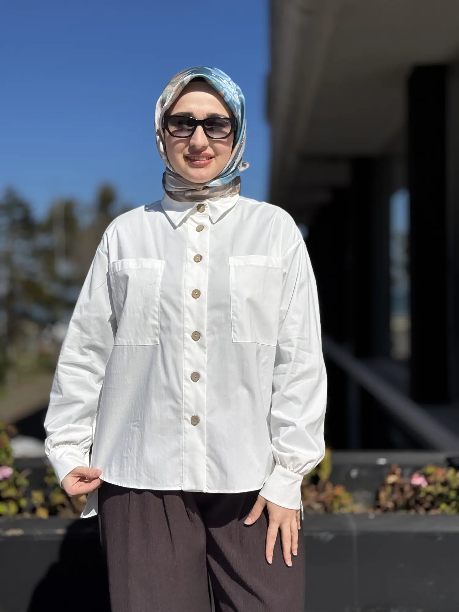 Almarwah Çift Cepli Asimetrik Poplin Gömlek 101003