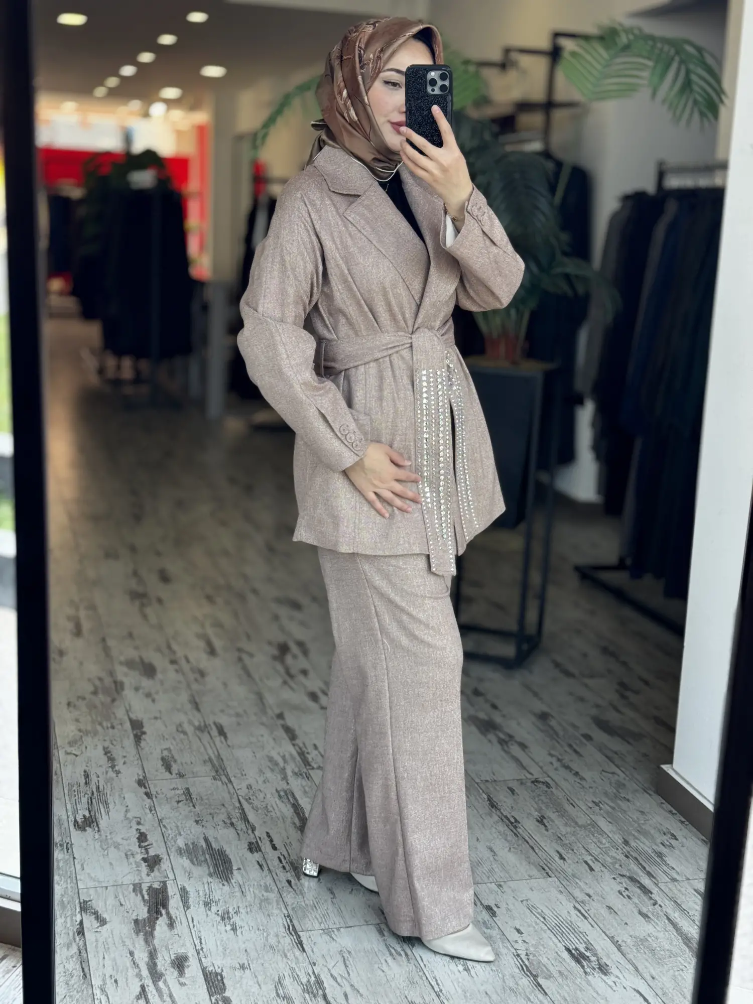 Qupra Sim Detaylı Kemeri Taşlı Ceket Pantolon Takım WAD1209