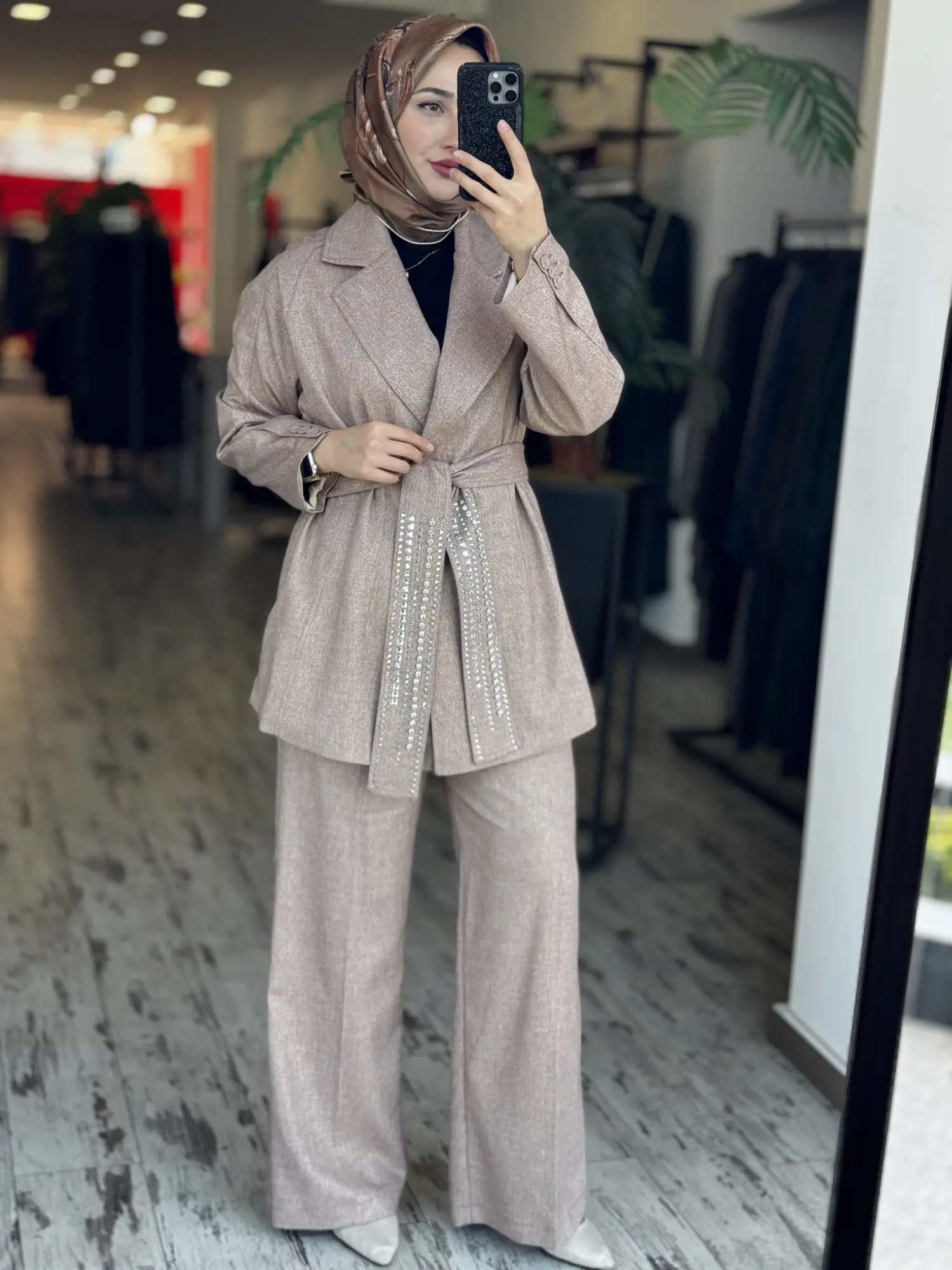 Qupra Sim Detaylı Kemeri Taşlı Ceket Pantolon Takım WAD1209