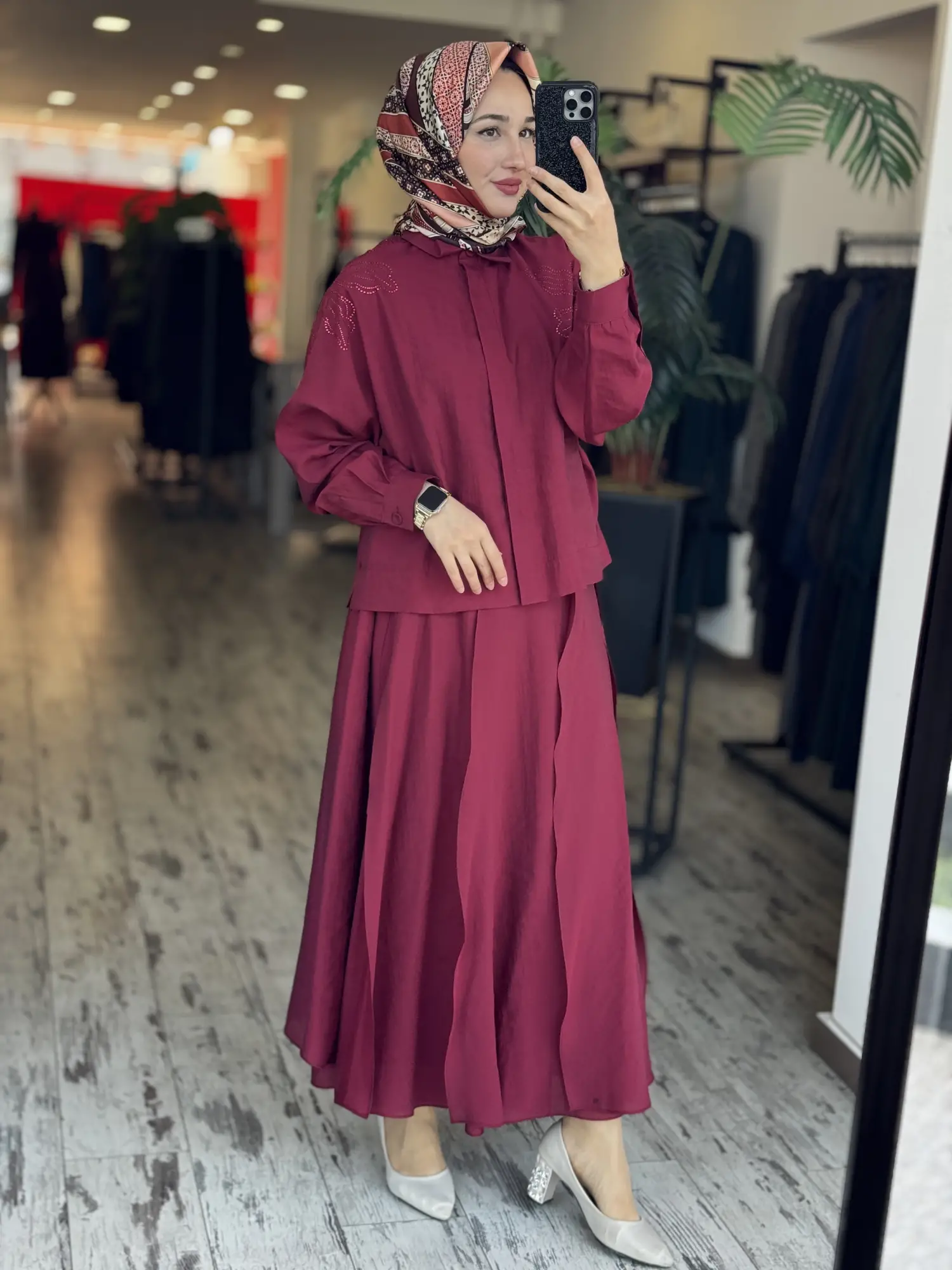 Qupra Omuzu Taşlı Parça Deteyalı Gömlek Etek Takım WAD1270