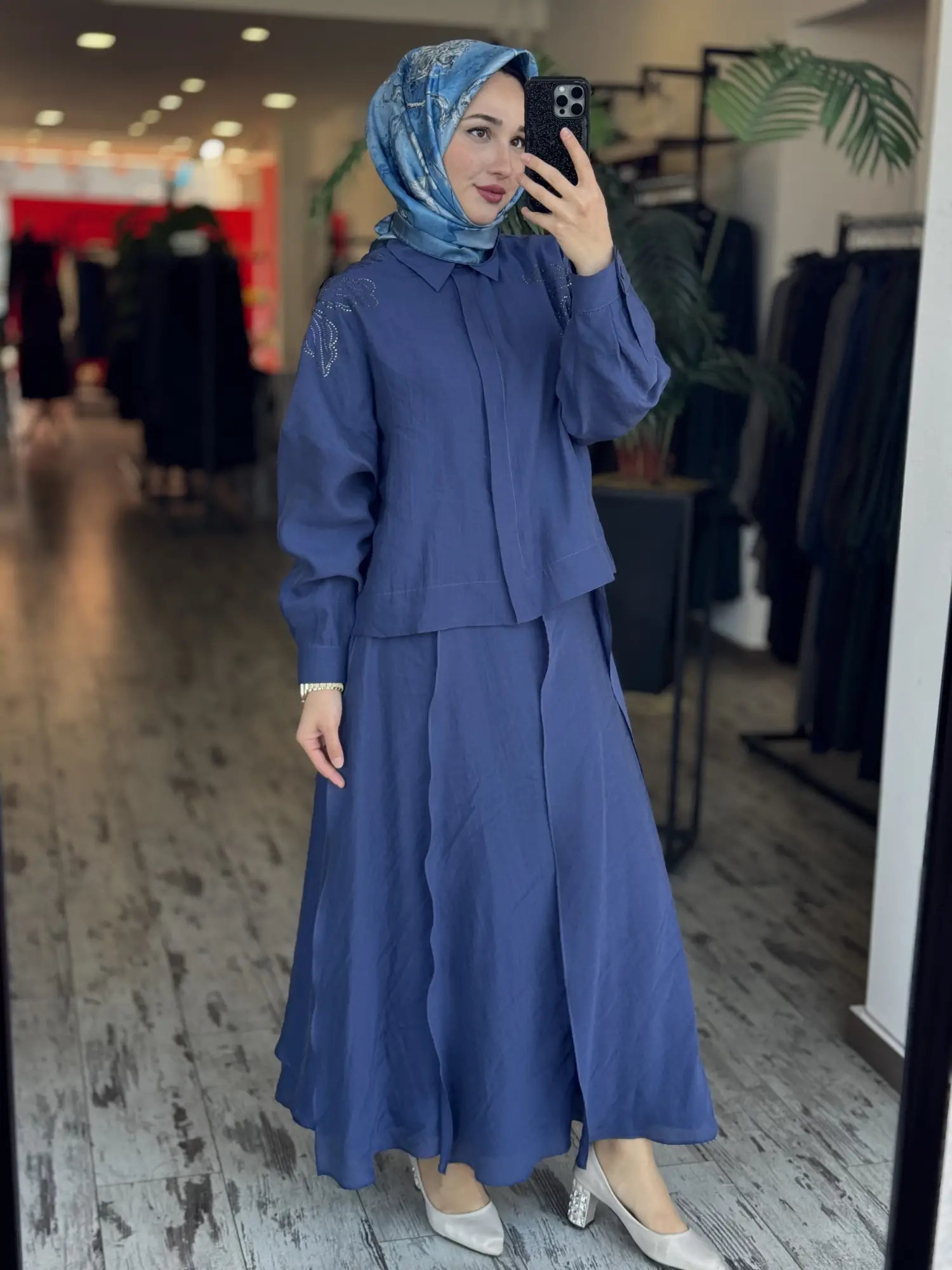 Qupra Omuzu Taşlı Parça Deteyalı Gömlek Etek Takım WAD1270