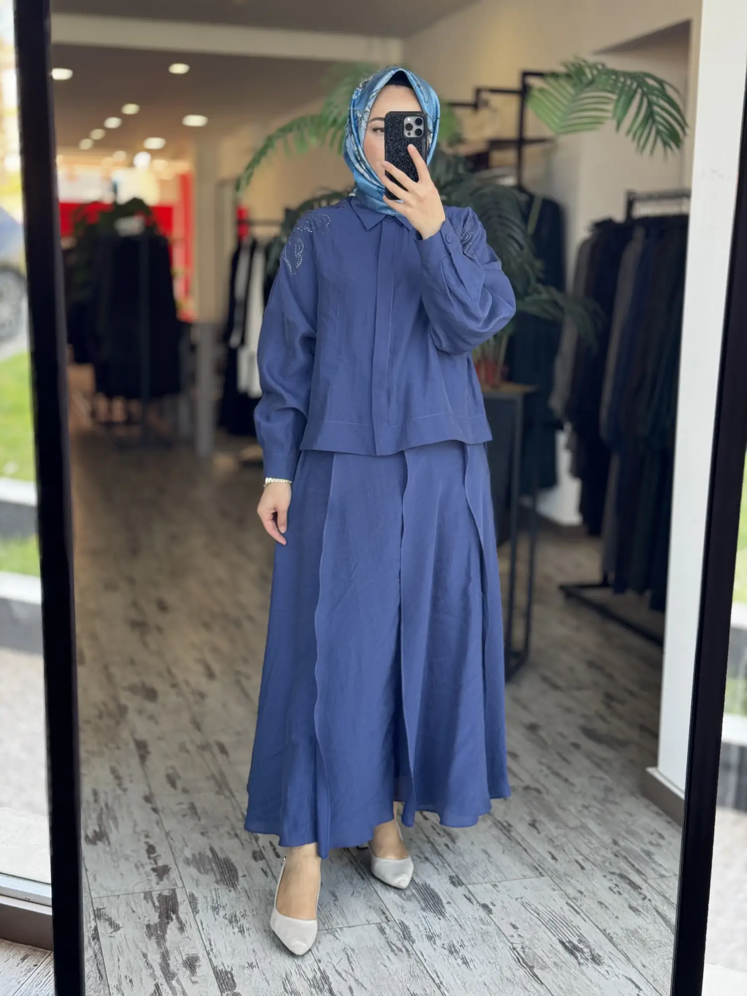 Qupra Omuzu Taşlı Parça Deteyalı Gömlek Etek Takım WAD1270