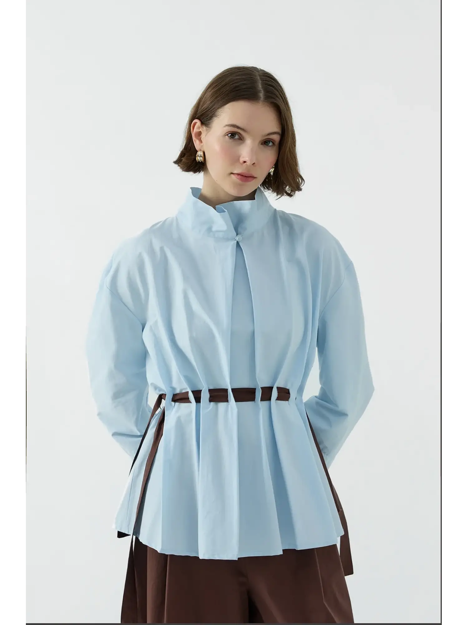 Clande Hakim Yaka Belden Büzgü ve Kuşak Detaylı Tunik