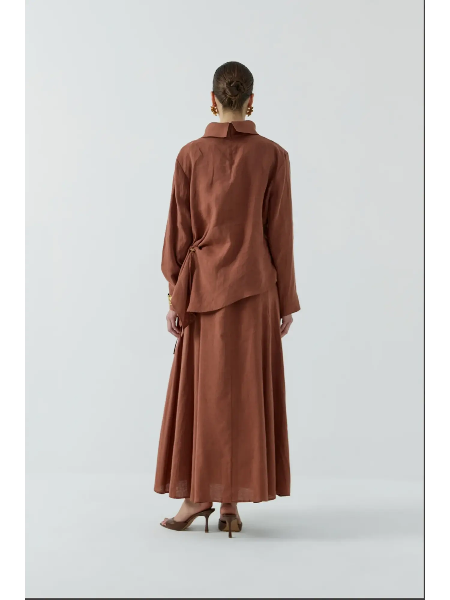 Clande Büzgü Detaylı Asimetrik Keten Etek Bluz Takım