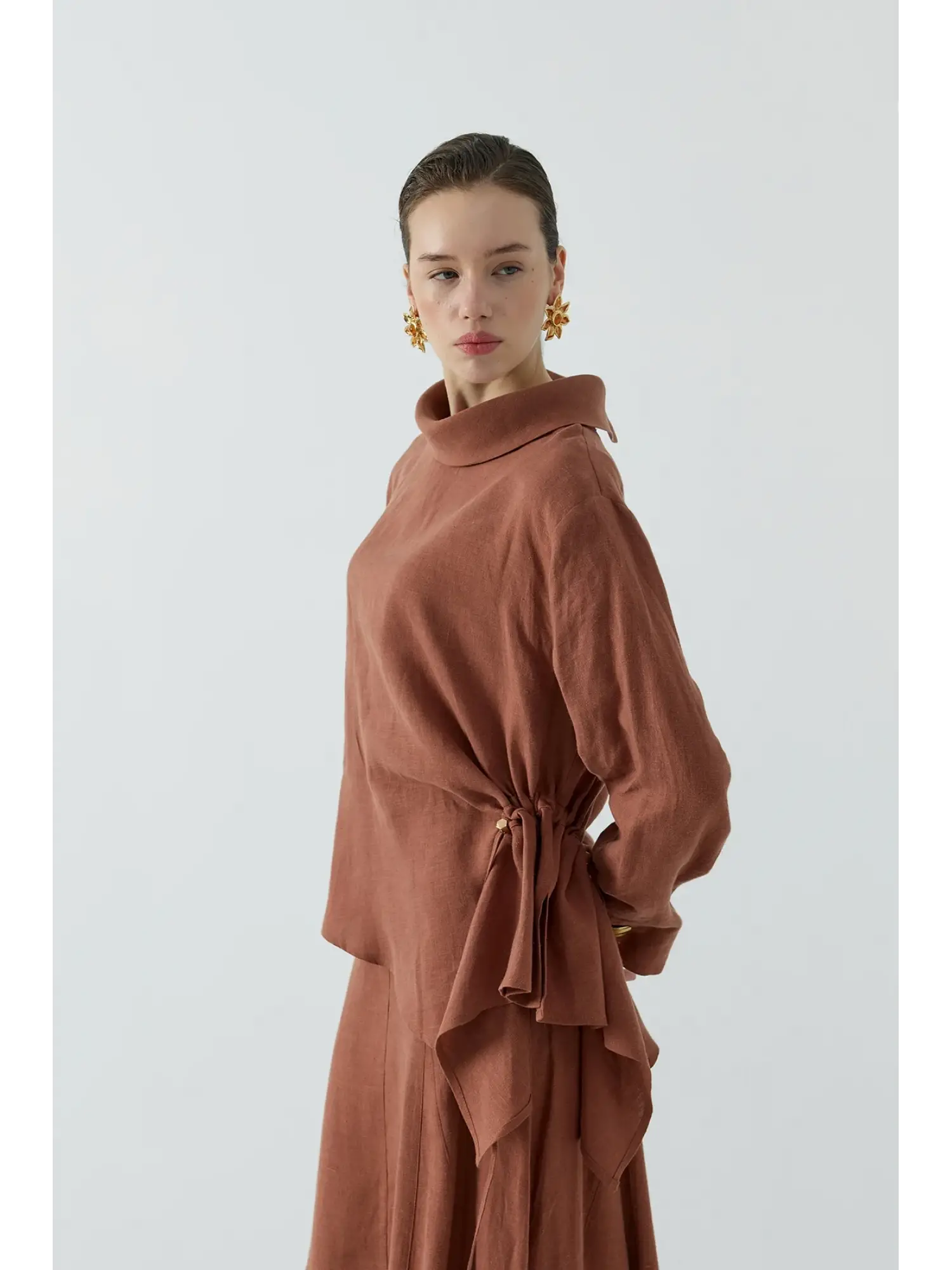 Clande Büzgü Detaylı Asimetrik Keten Etek Bluz Takım