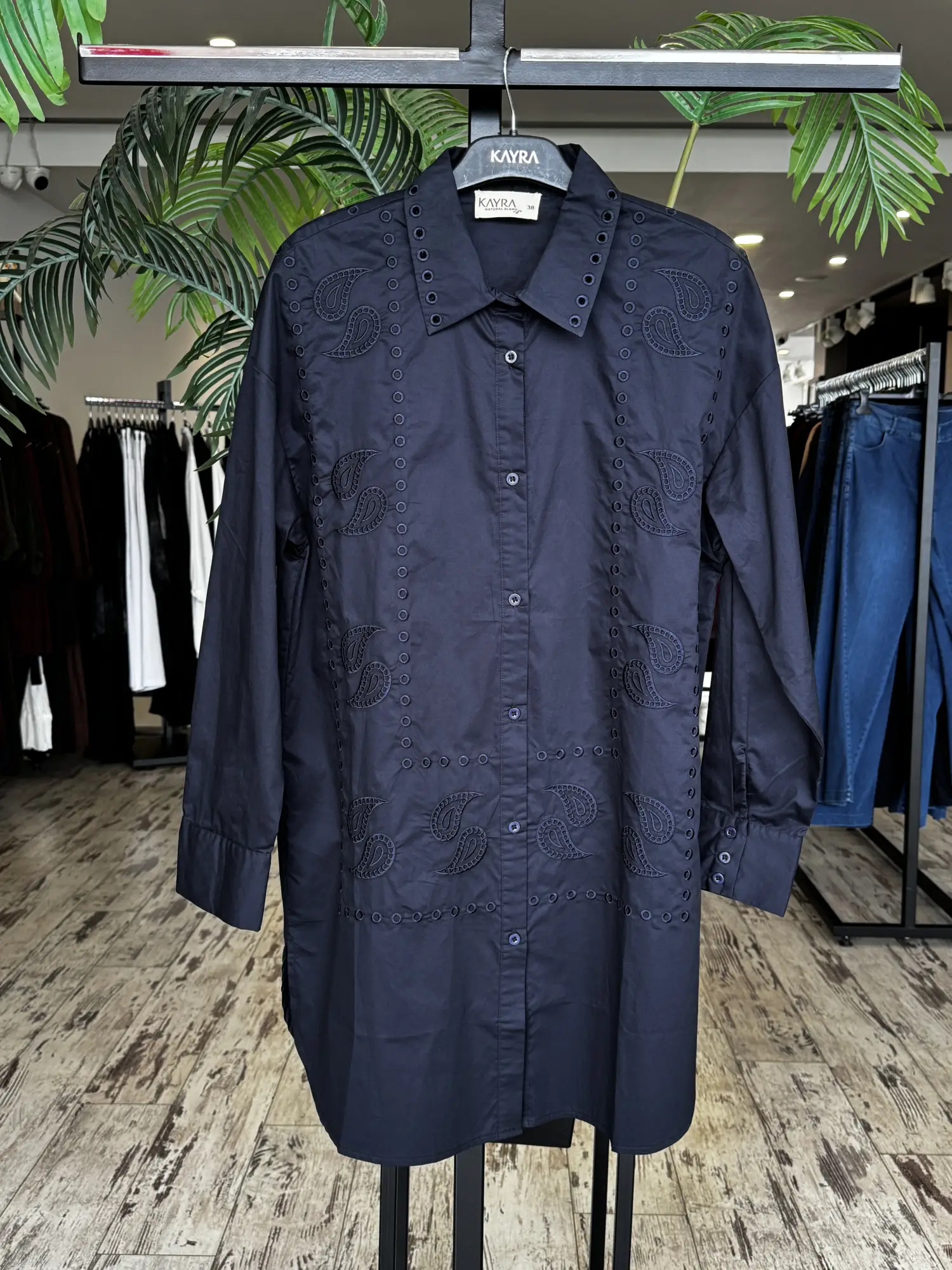 Kayra Kuşgözü Detaylı İşlemeli Gömlek  KA21122