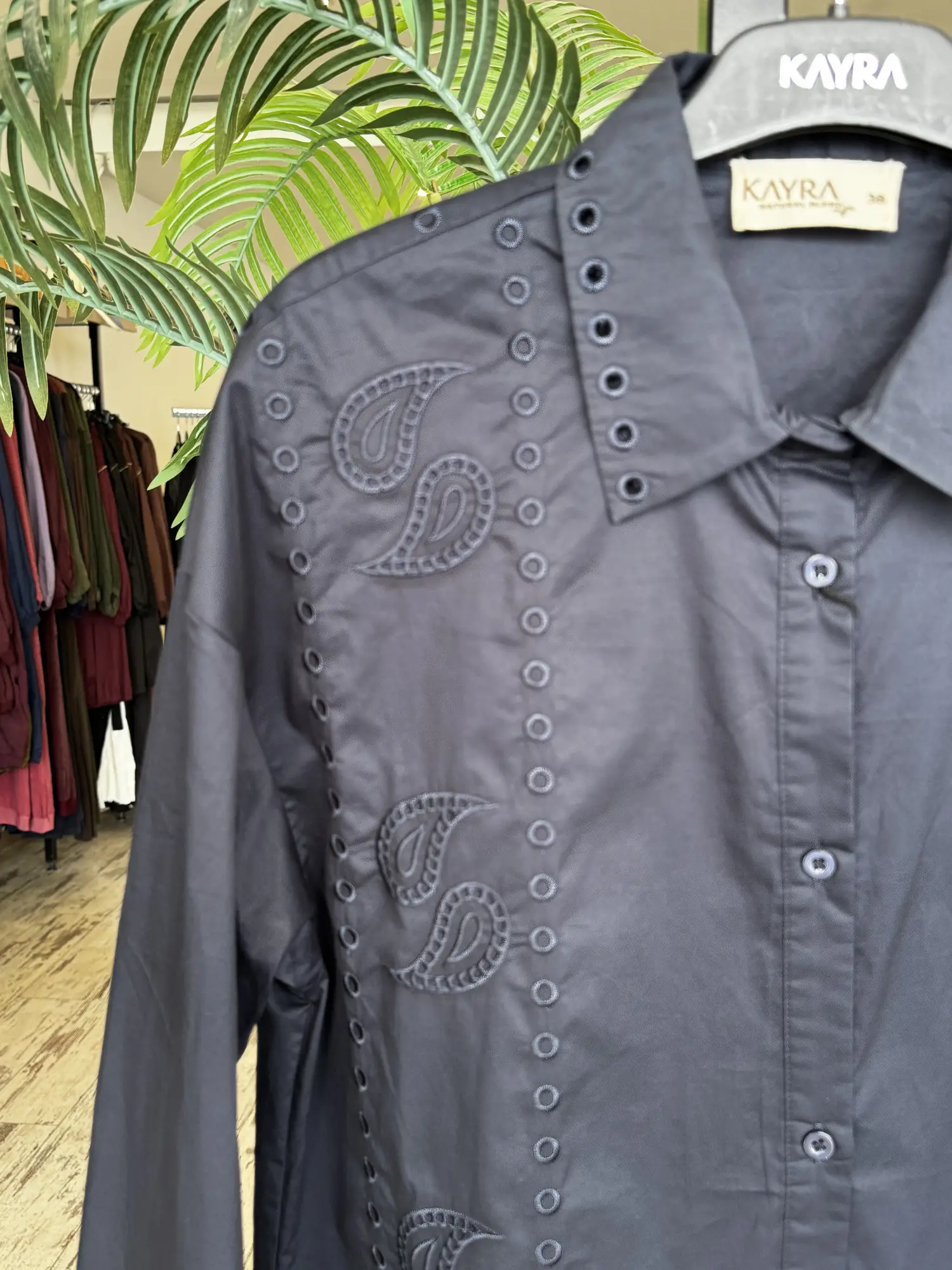 Kayra Kuşgözü Detaylı İşlemeli Gömlek  KA21122