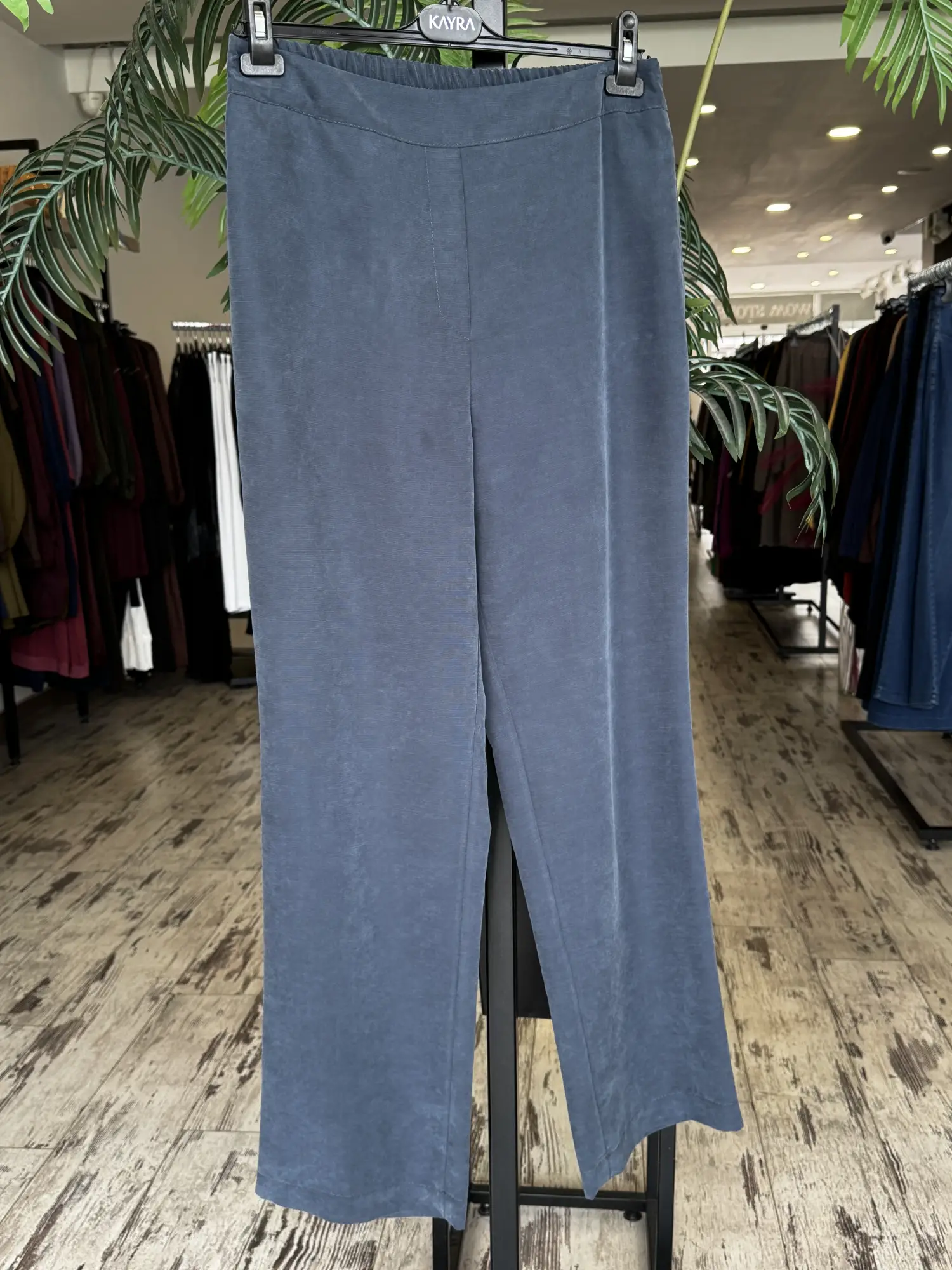 Kayra Sırt Kısmı Lastikli Cepli Tencel Pantolon KA79026