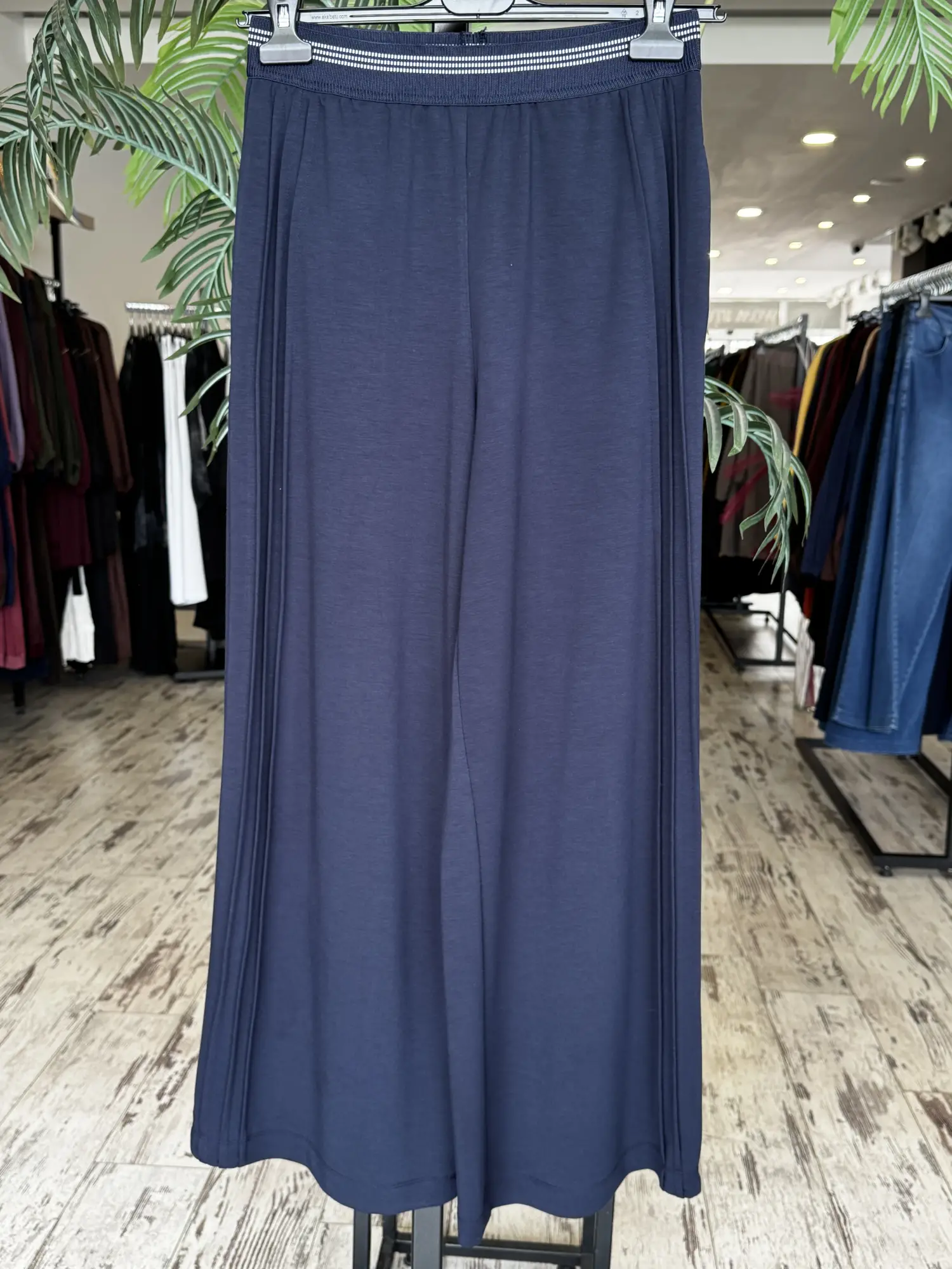 Kayra Yanları Nervürlü Beli Lastikli Spor Pantolon KA79027