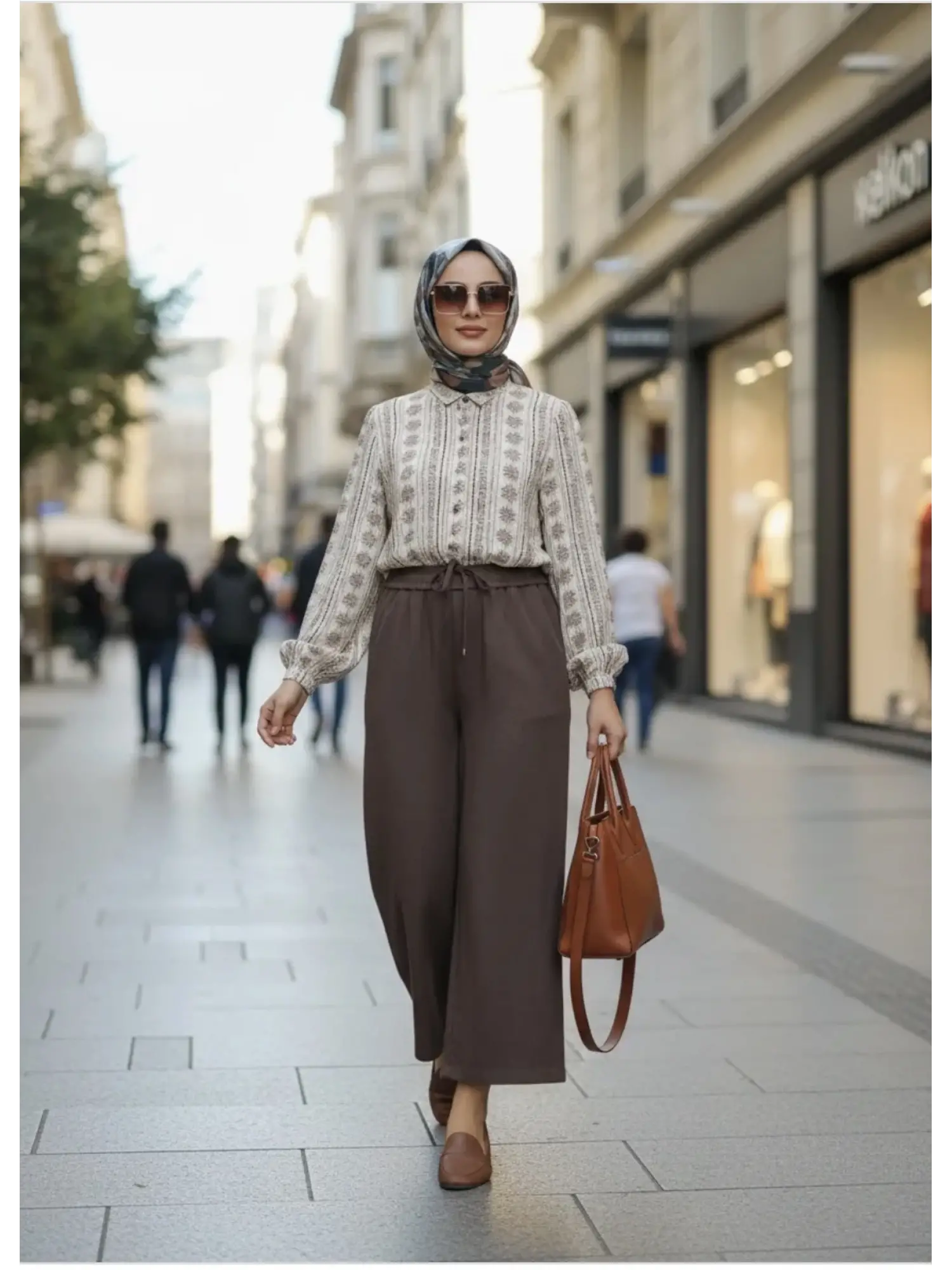 Kayra Beli Lastikli Geniş Paça Cepli Denim Pantolon KA19092