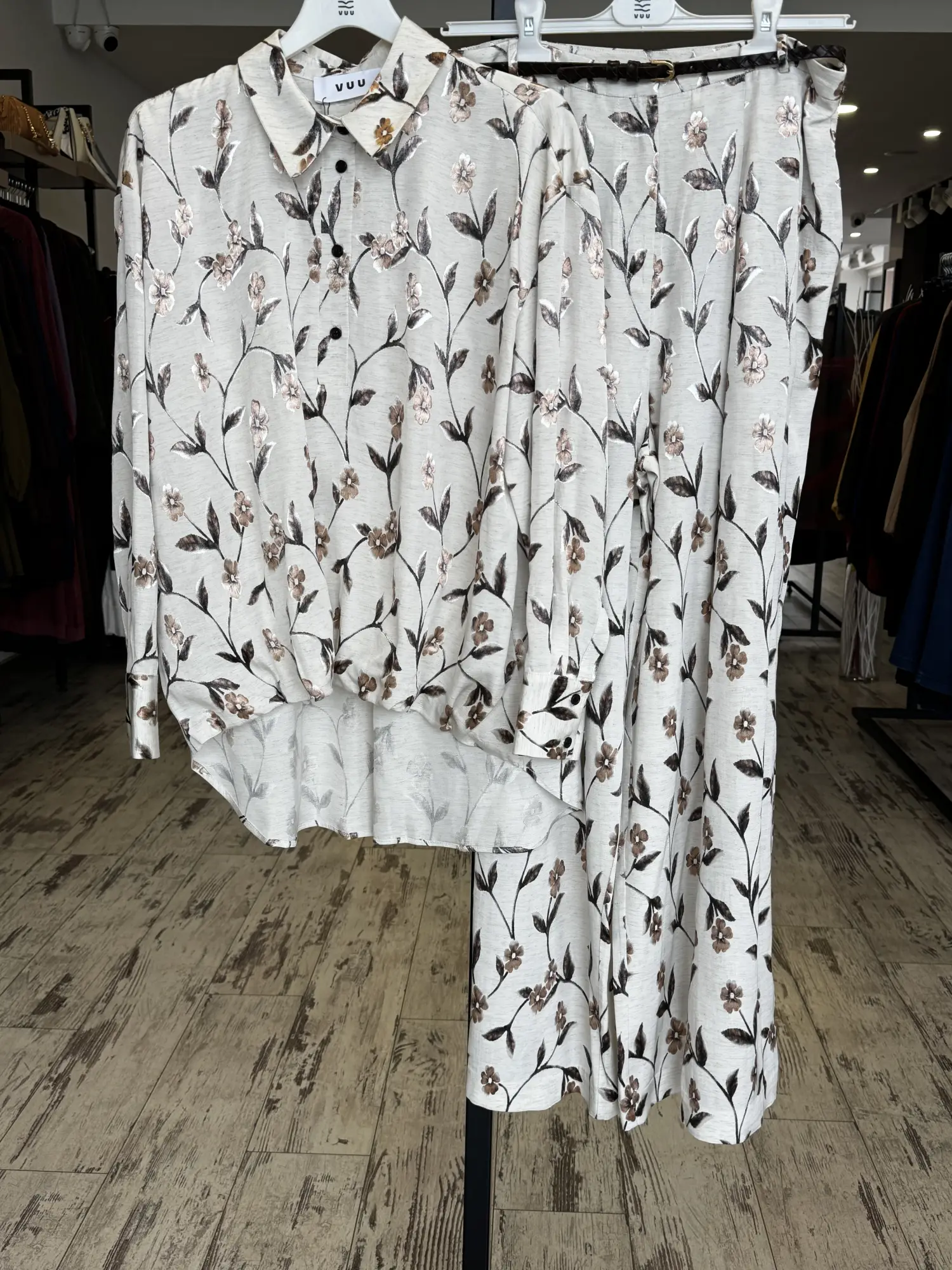 Vuu Jakarlı Çiçek Desenli Tunik Pantolon Takım