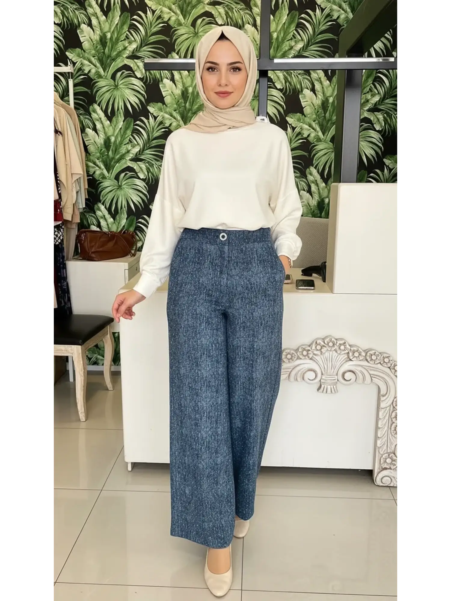 Clande Taş Detaylı Denim Pantolon
