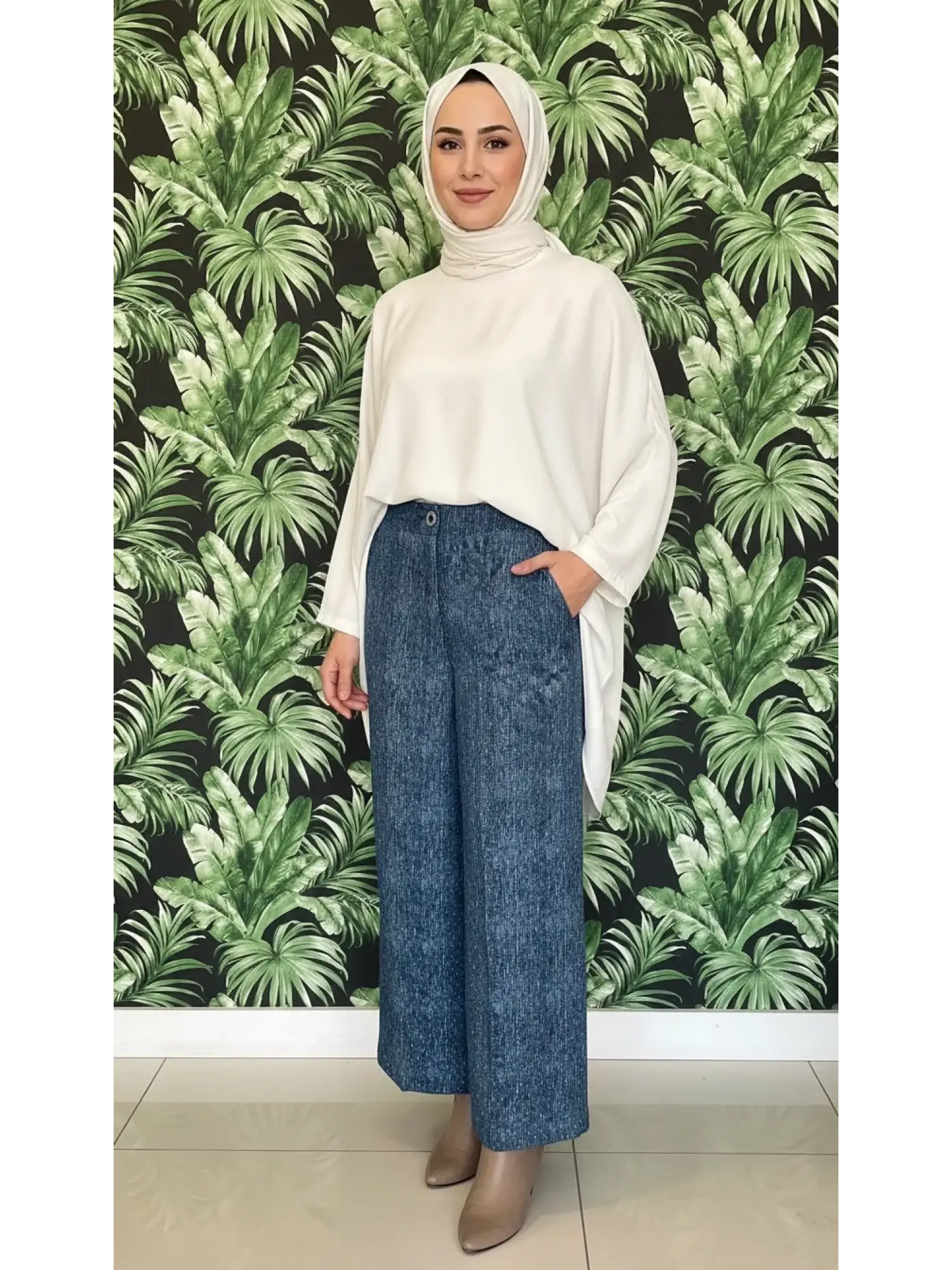 Clande Taş Detaylı Denim Pantolon