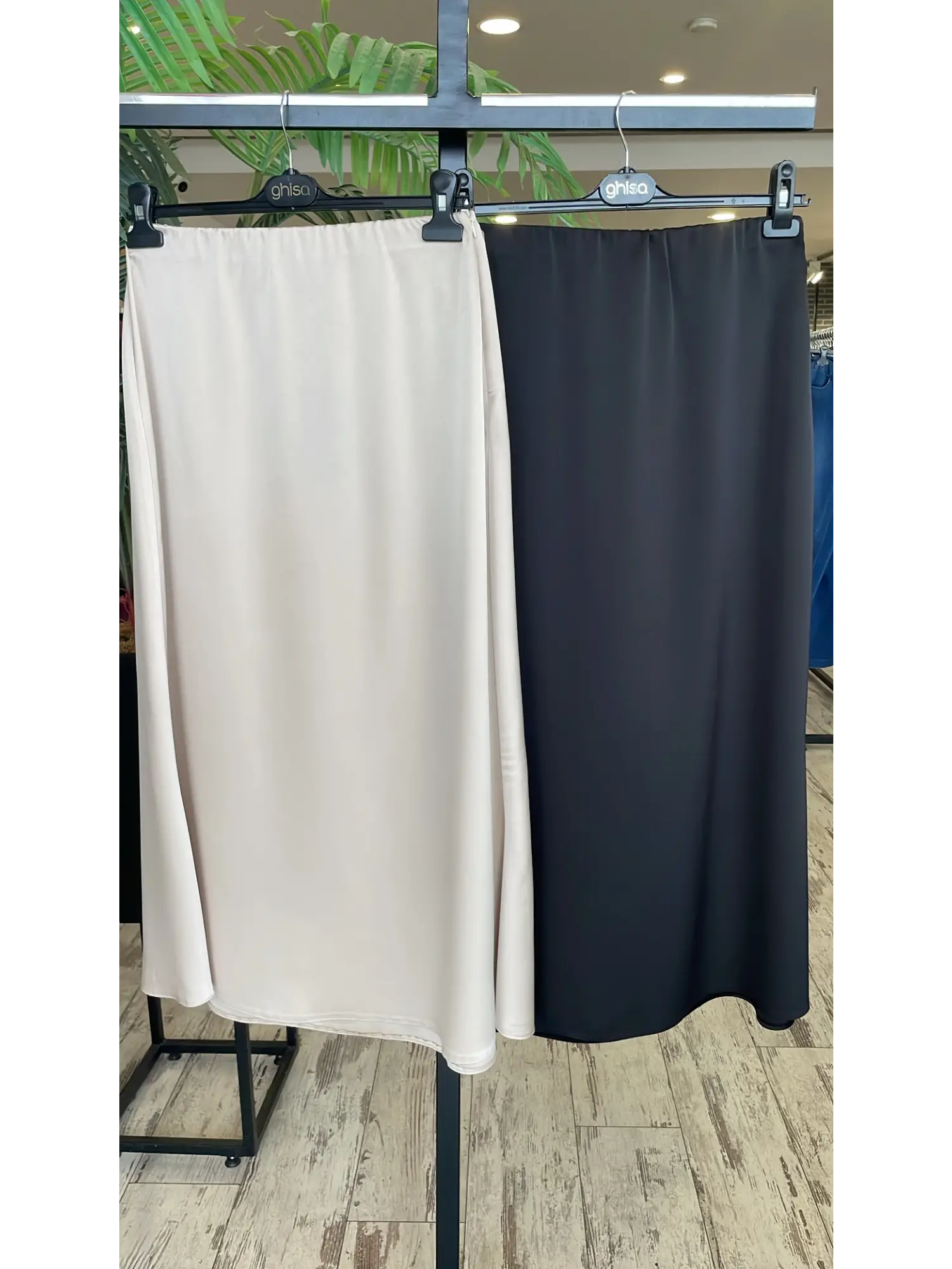 Ghisa Saten Çan Etek G5393