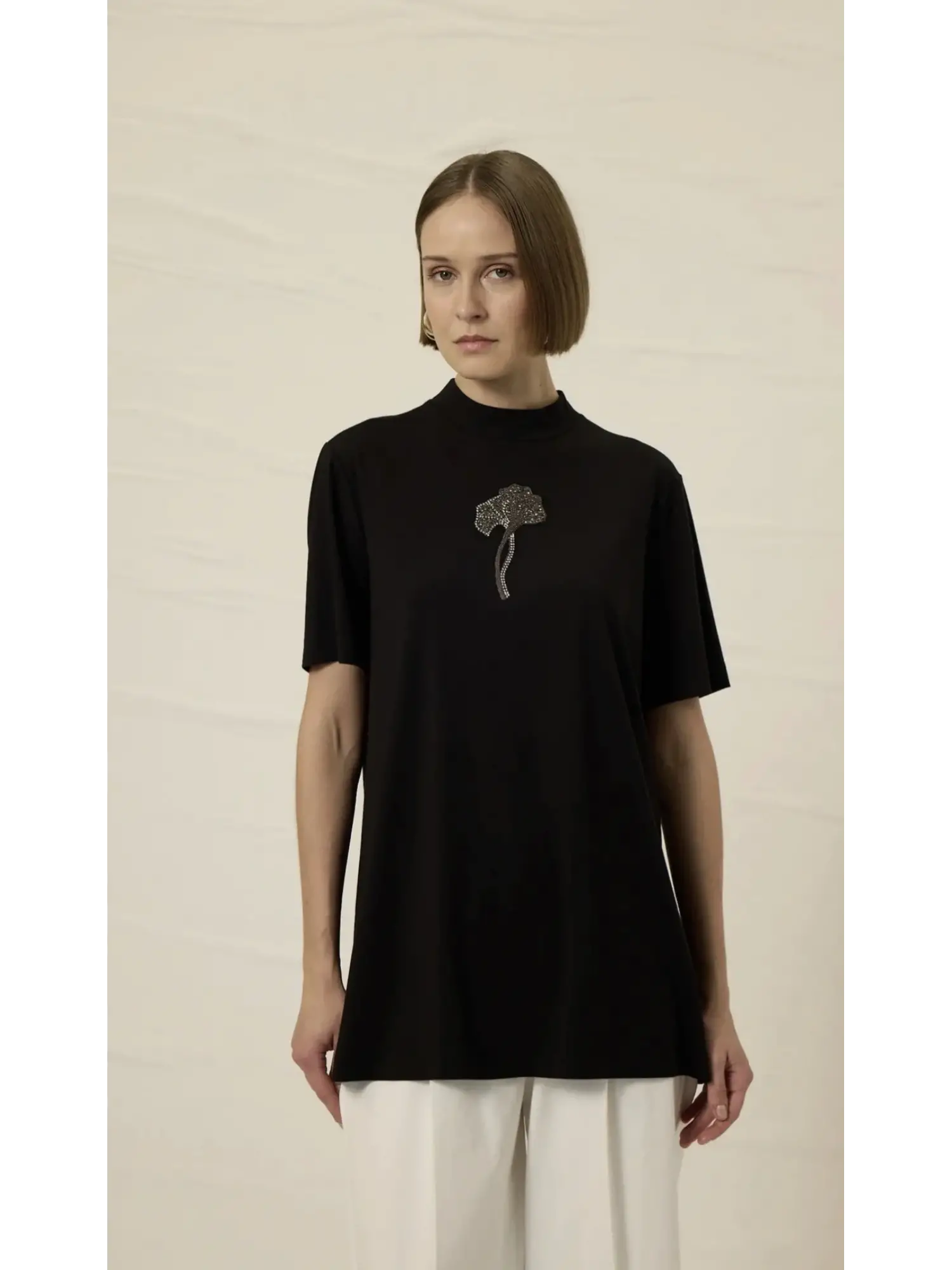 Qupra Önü Taş Detaylı Kısa Kollu Modal Penye Tshırt/Tunik WAD1410