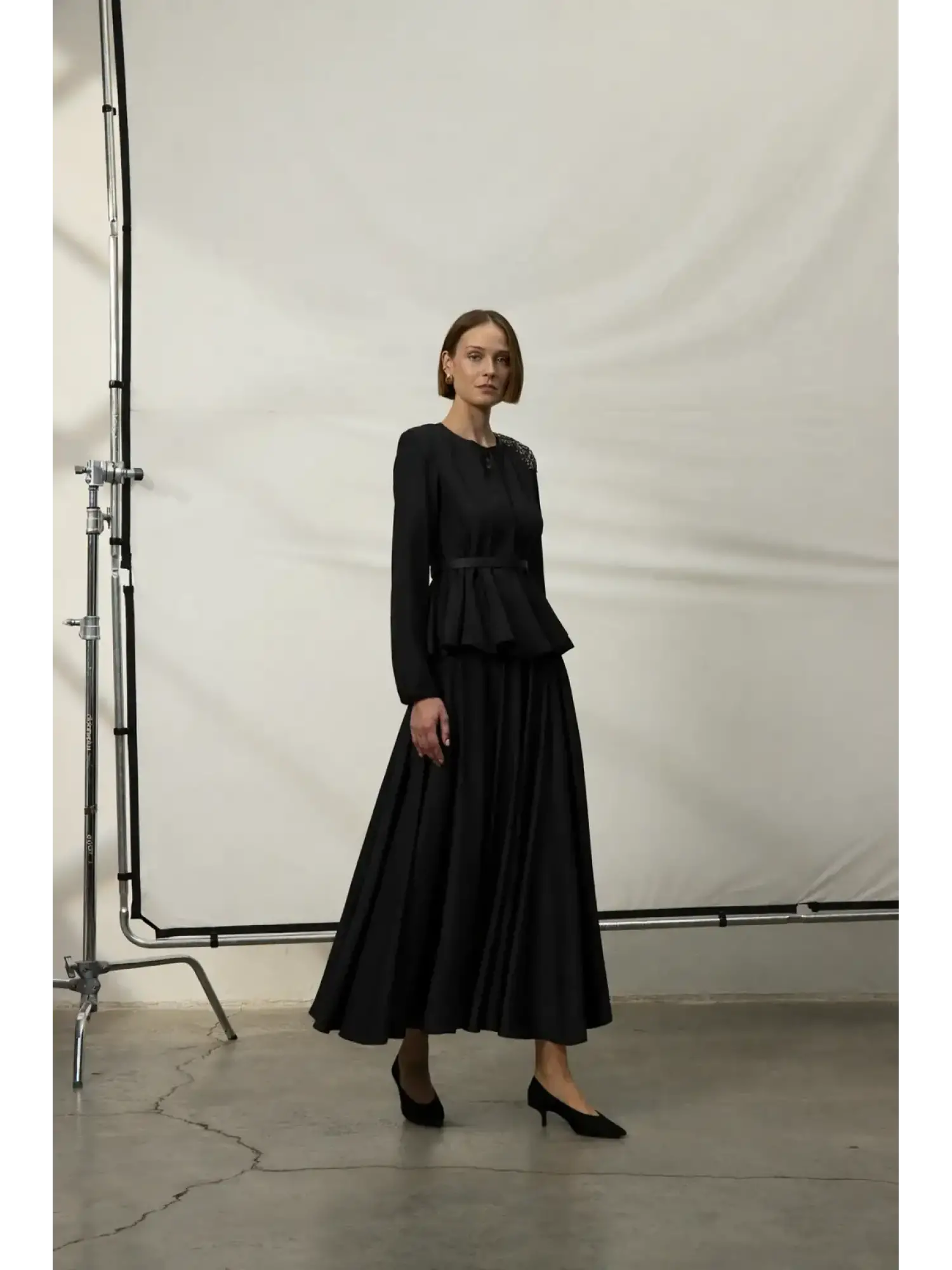 Qupra Omuzu Boncuk İşlemeli Nervür Parça Detaylı Bluz Etek Takım WAD12104