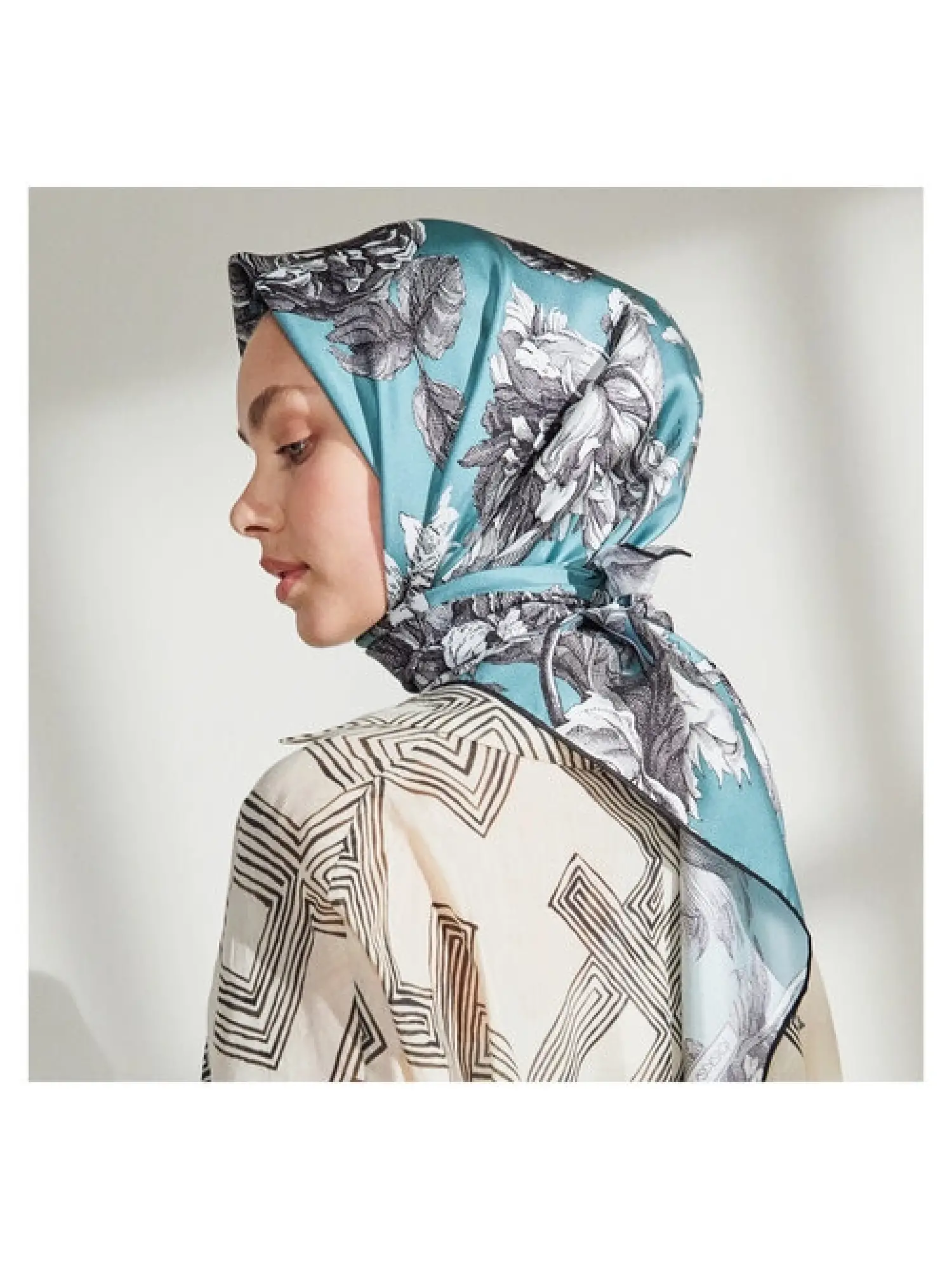 İpekevi Desenli Twil İpek Eşarp 1188