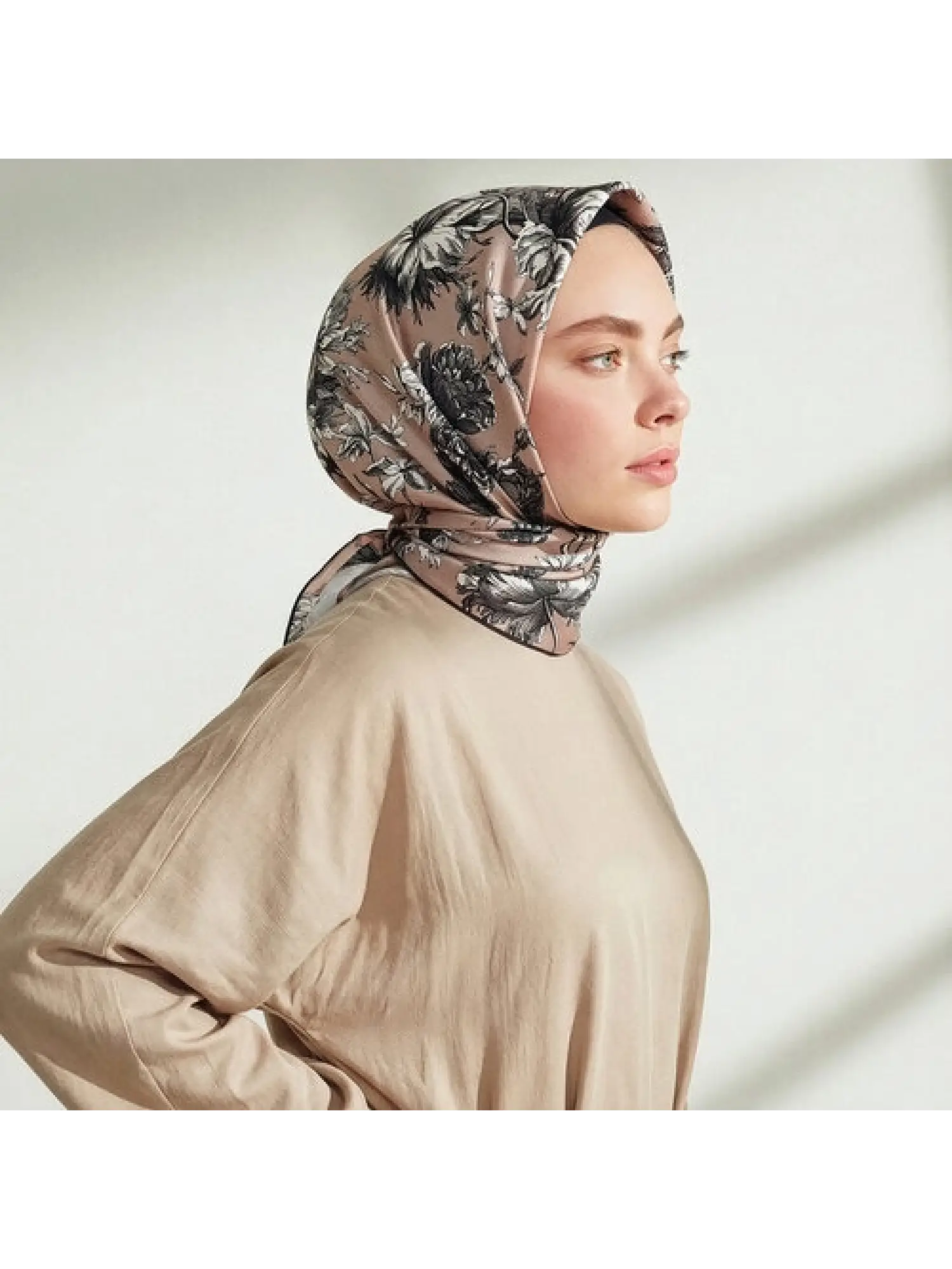 İpekevi Desenli Twil İpek Eşarp 1188