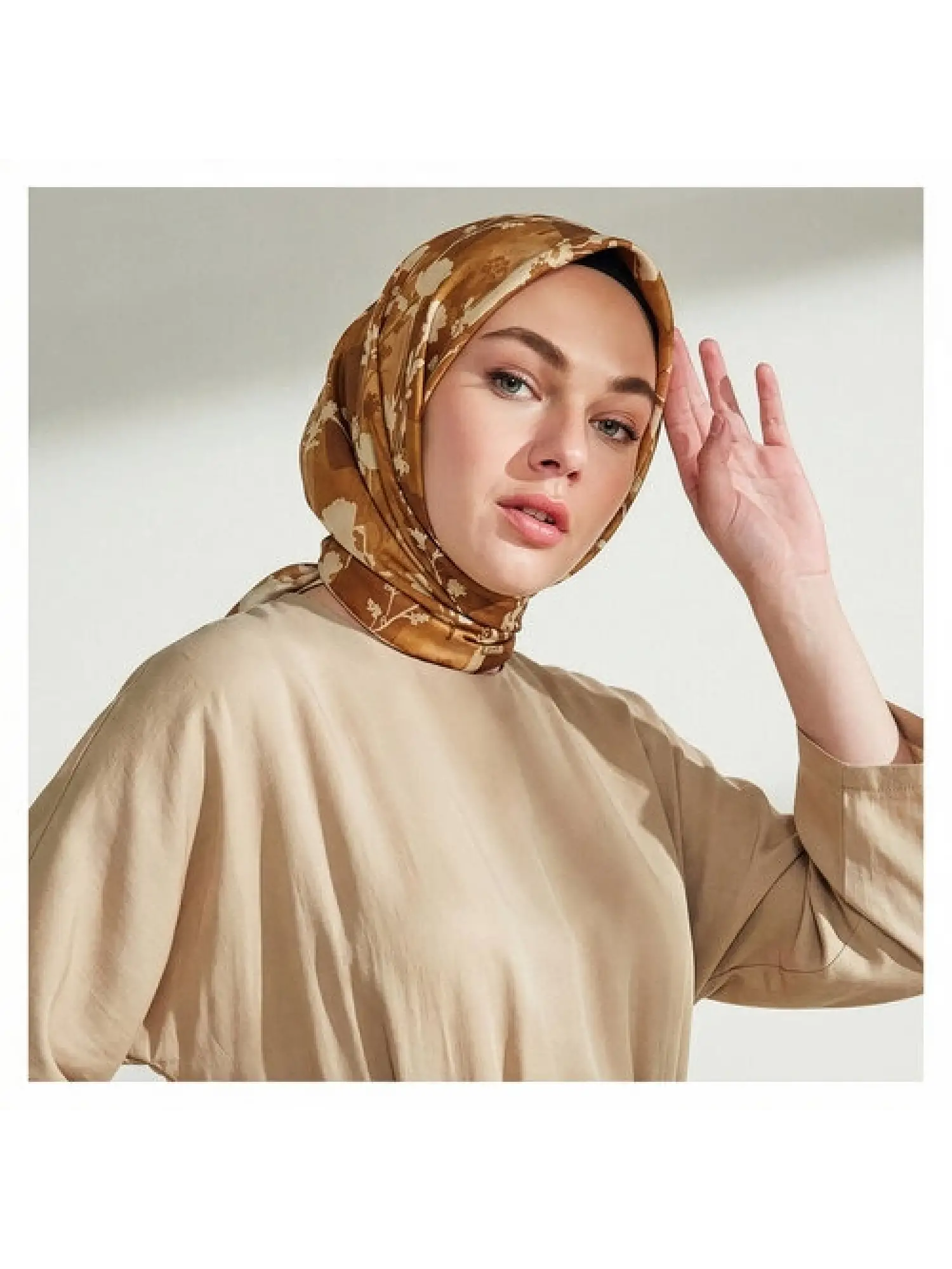 İpekevi Desenli Twil İpek Eşarp 1189