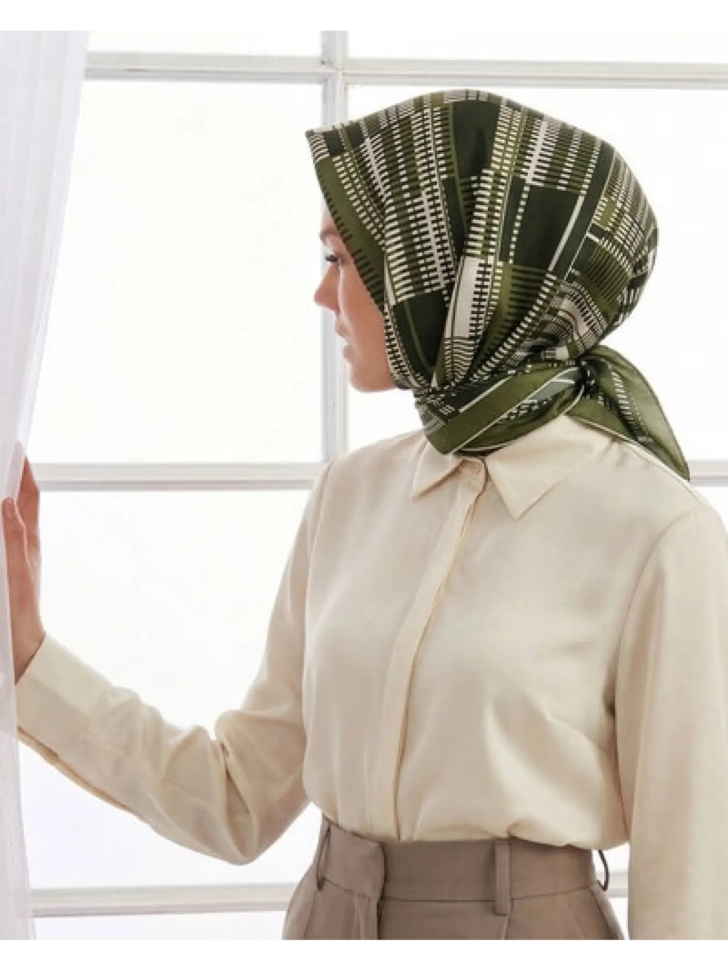 İpekevi Desenli Twil İpek Eşarp 1255