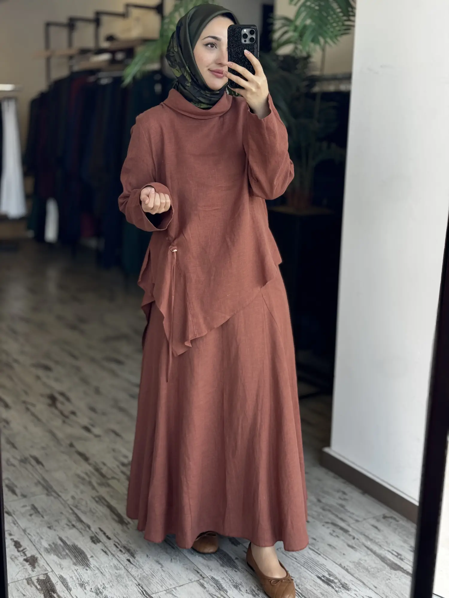 Clande Büzgü Detaylı Asimetrik Keten Etek Bluz Takım