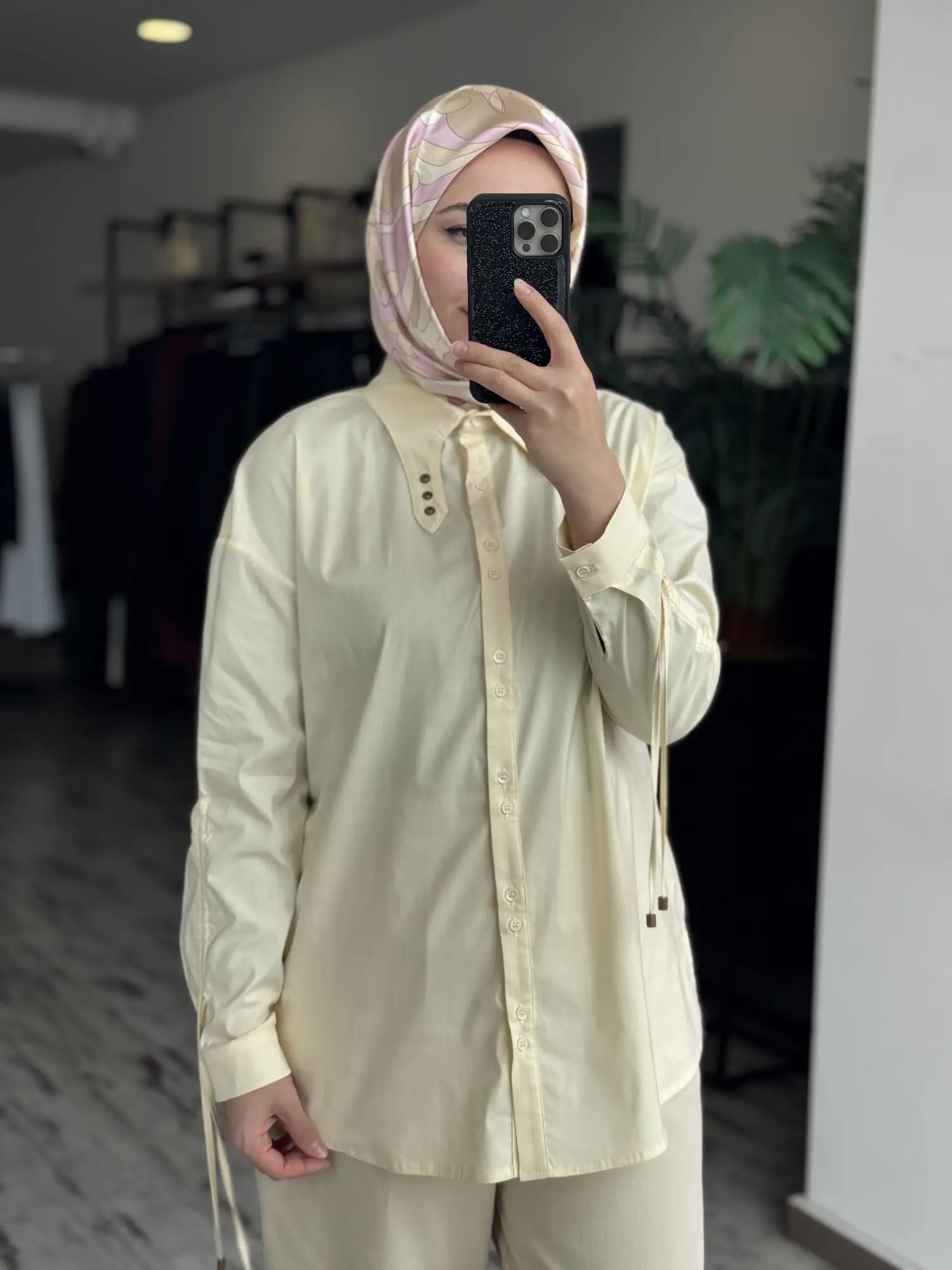 Tığ Triko Kuşgözü ve Büzgü Detaylı Poplin Gömlek GML4043