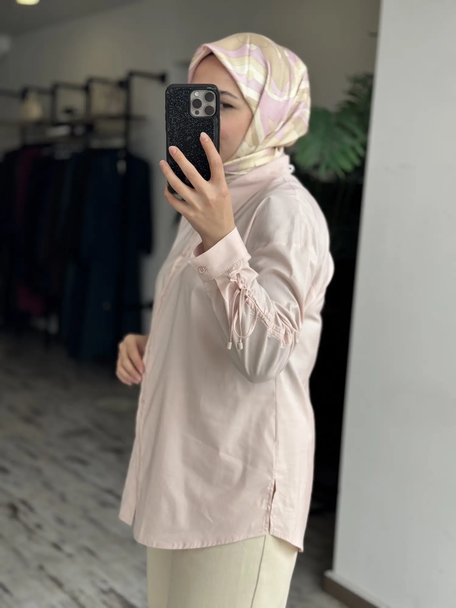 Tığ Triko Kuşgözü ve Büzgü Detaylı Poplin Gömlek GML4043