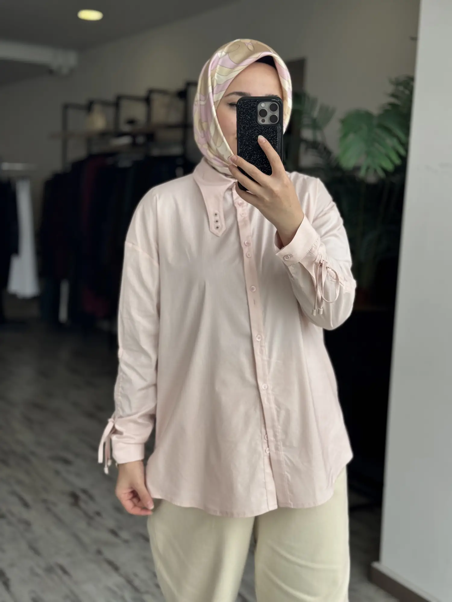 Tığ Triko Kuşgözü ve Büzgü Detaylı Poplin Gömlek GML4043