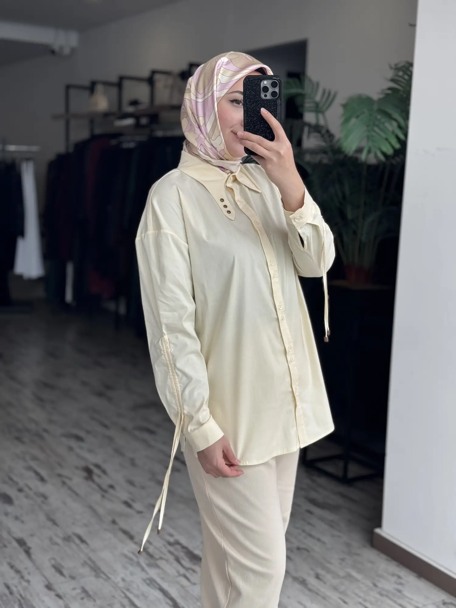 Tığ Triko Kuşgözü ve Büzgü Detaylı Poplin Gömlek GML4043