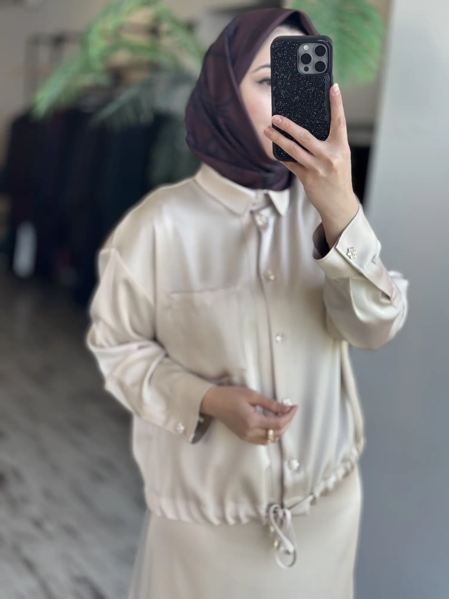 Ghisa Kristal Düğme ve Büzgü Detaylı Saten Ceket G3384