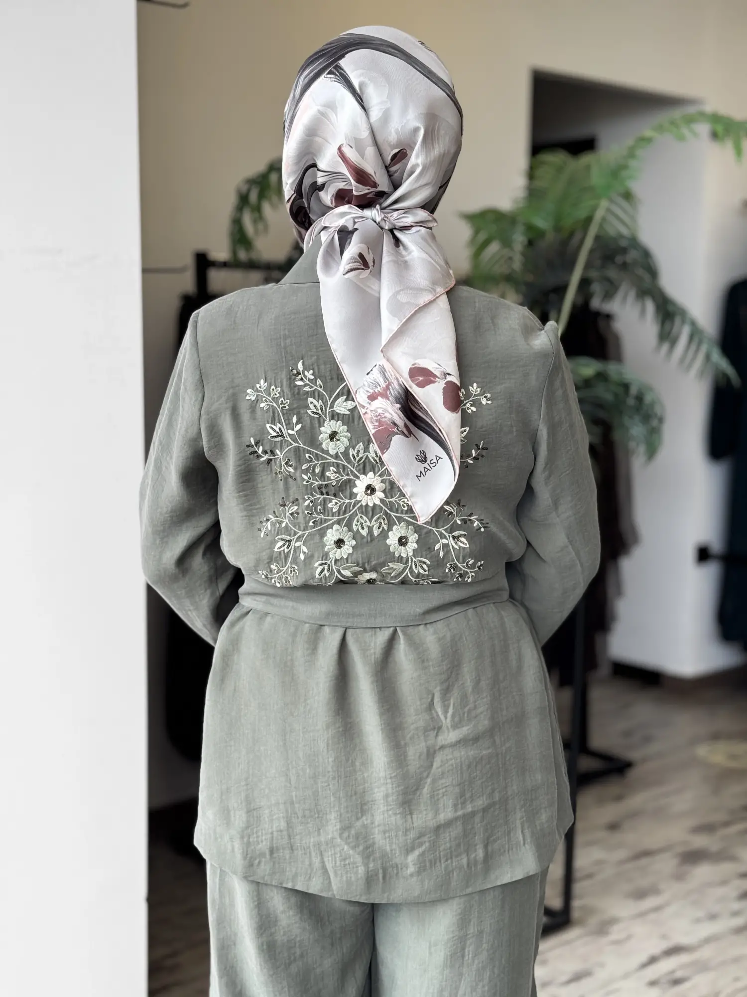 MAQ Sırtı Nakışlı Tencel Ceket Pantolon Takım