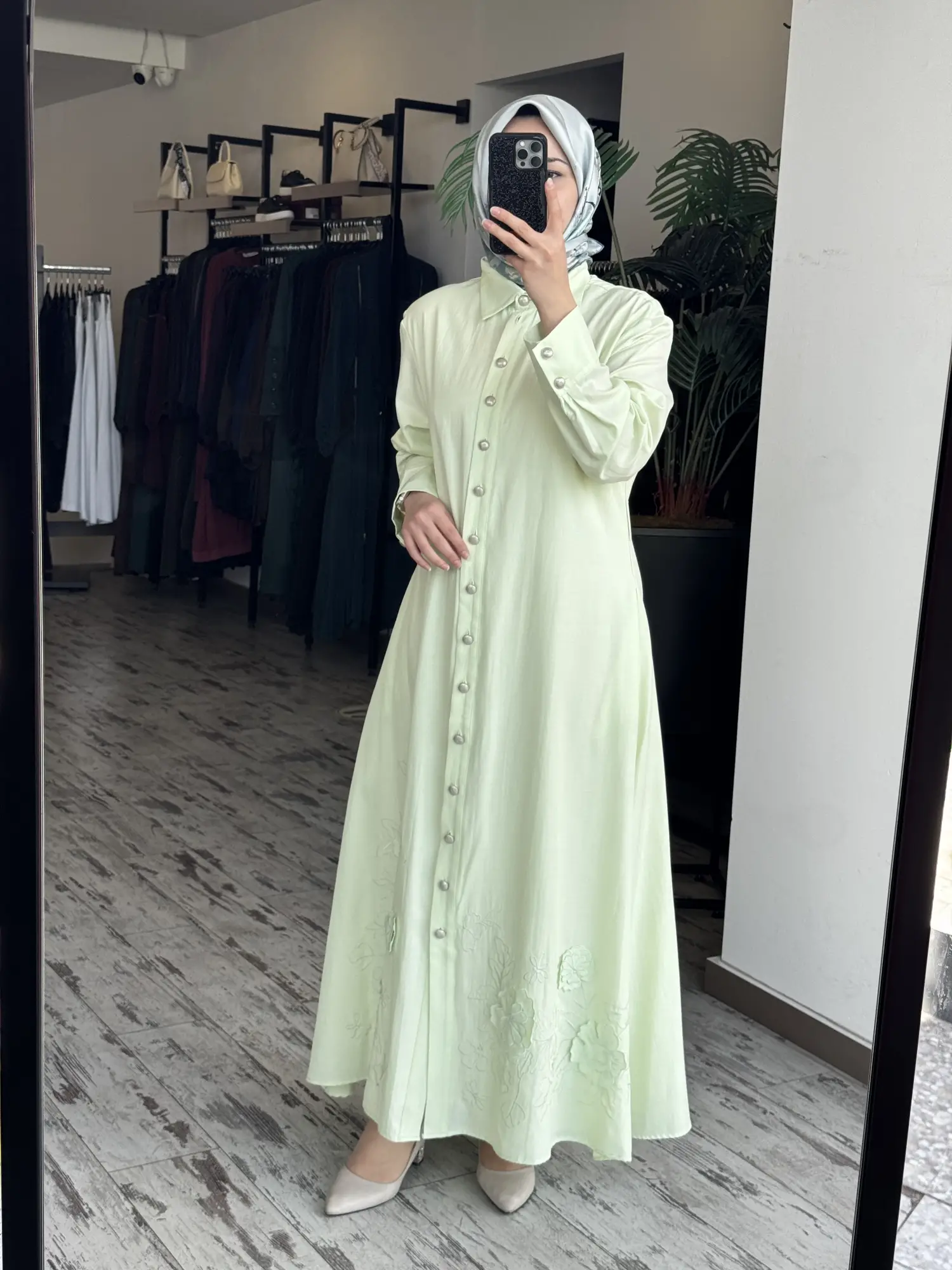 MAQ Etek Ucu Nakışlı Düğmeli Poplin Gömlek Elbise