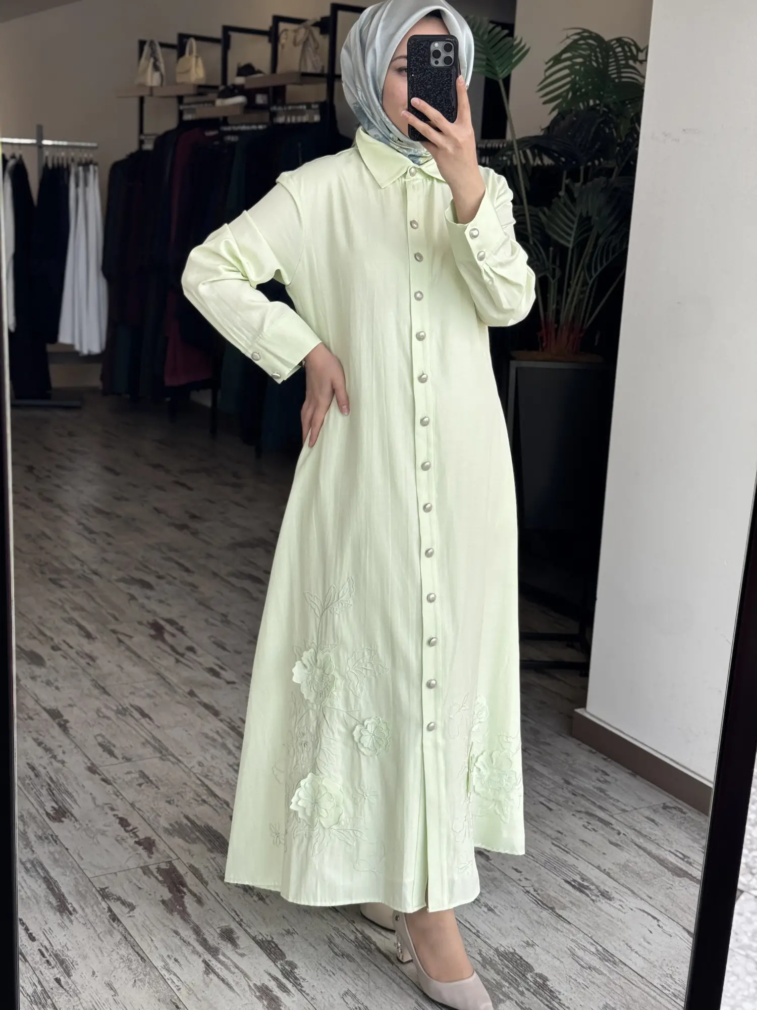 MAQ Etek Ucu Nakışlı Düğmeli Poplin Gömlek Elbise