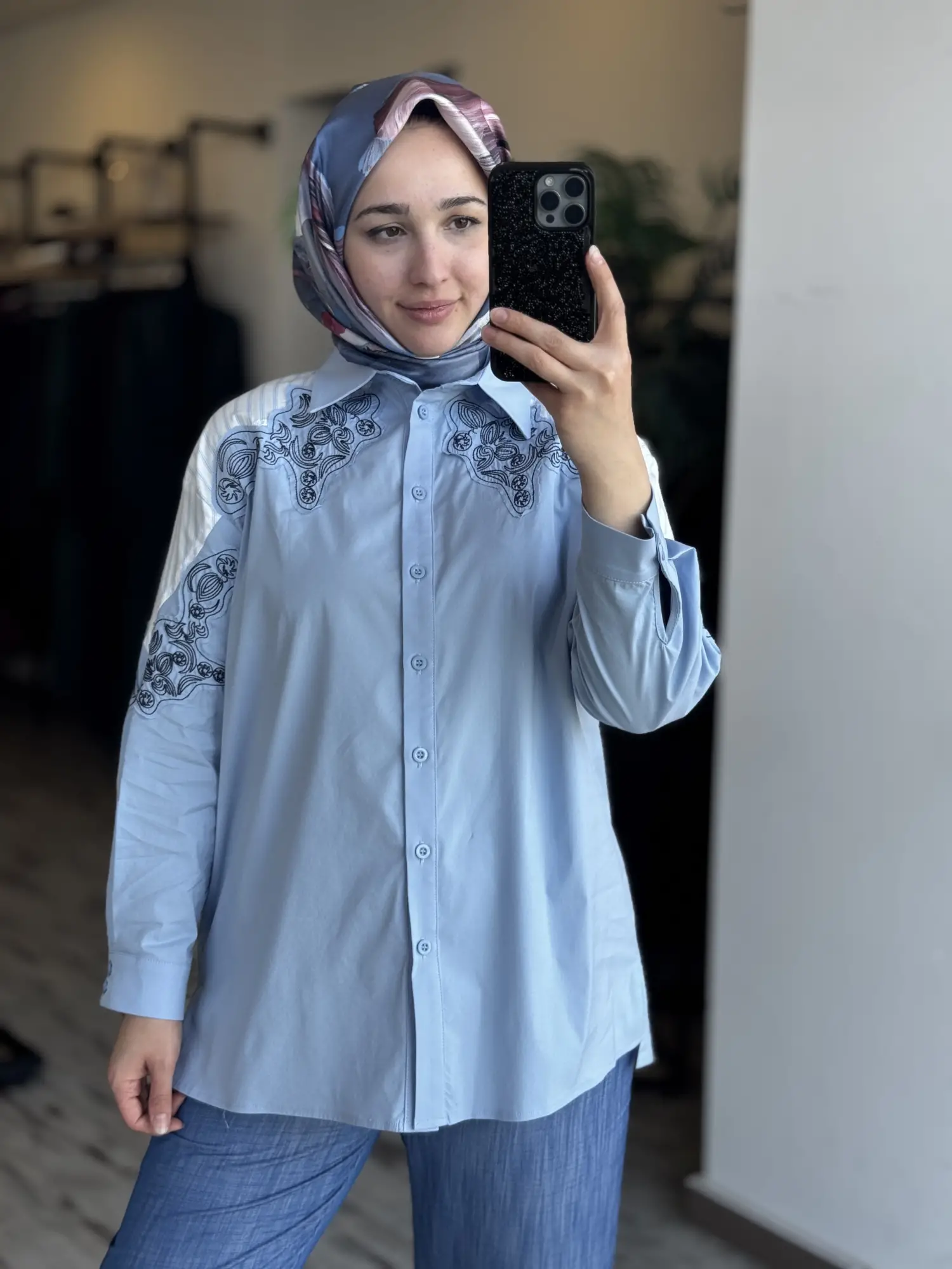 Tığ Triko Nakış Detaylı Çizgili Kumaş Mixli Gömlek GML4013