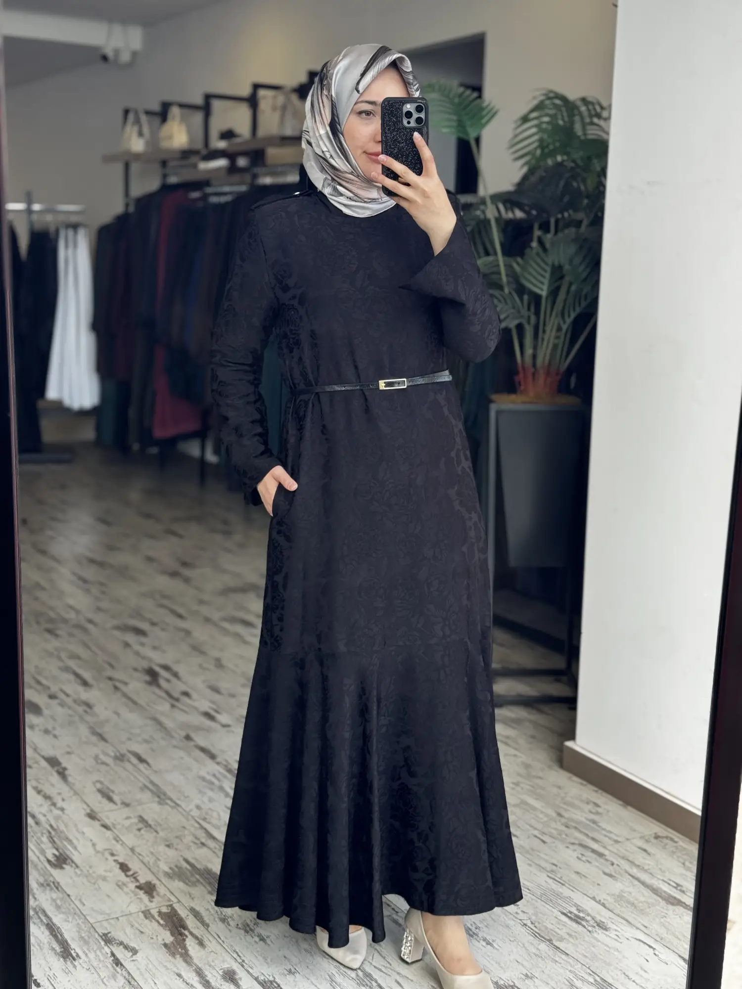 Vuu Apoletli Jakarlı Elbise