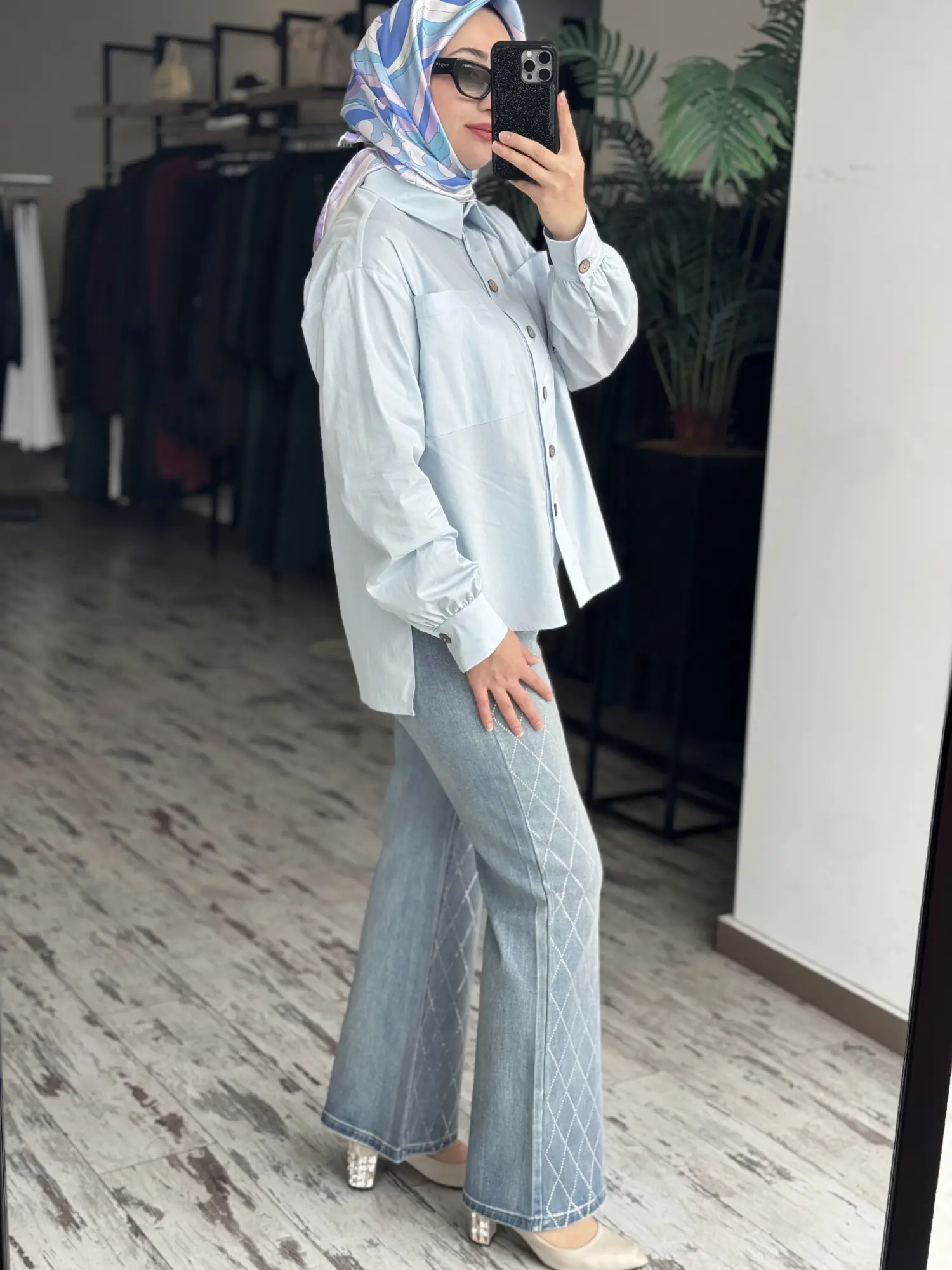 Ghisa Taşlı Kot Pantolon 8081