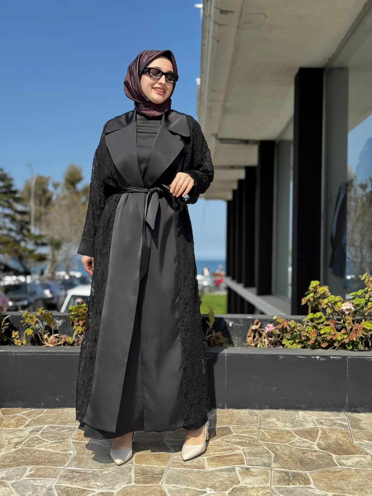 Zems Güpür ve Saten Kombinli Çık Abaya 2802